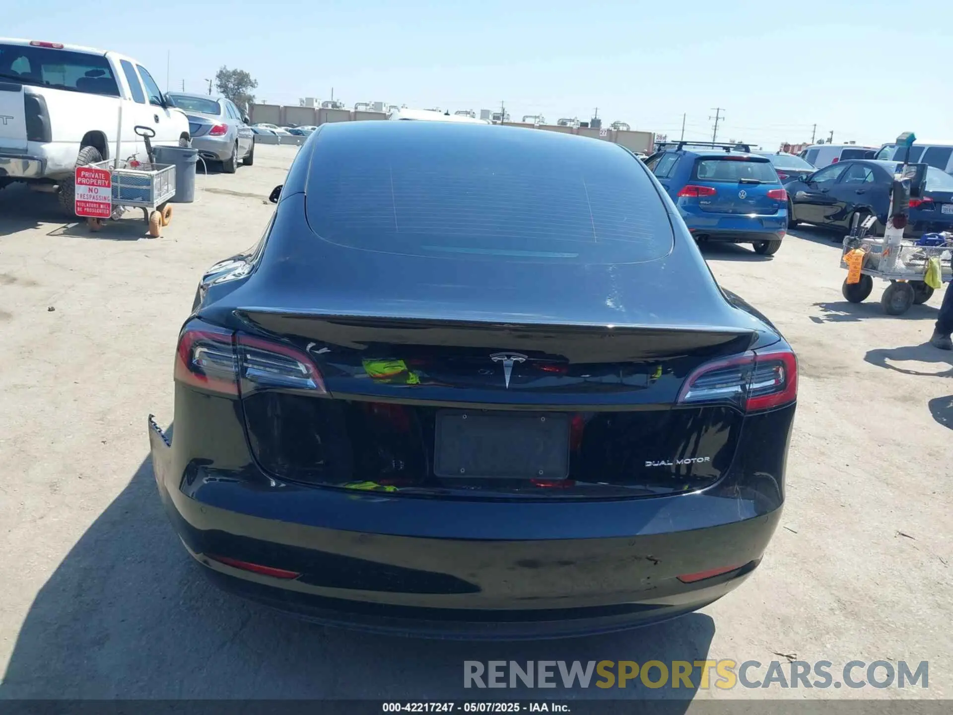 16 fotografías del automóvil dañado 5YJ3E1EB9MF871260 TESLA MODEL 3 2021