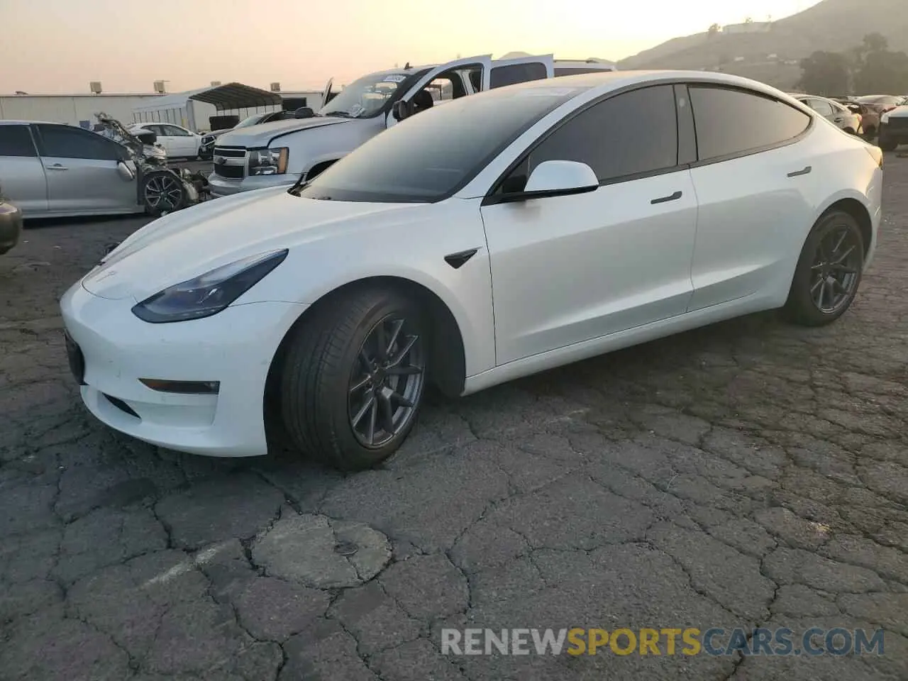 1 fotografías del automóvil dañado 5YJ3E1EB9MF872649 TESLA MODEL 3 2021