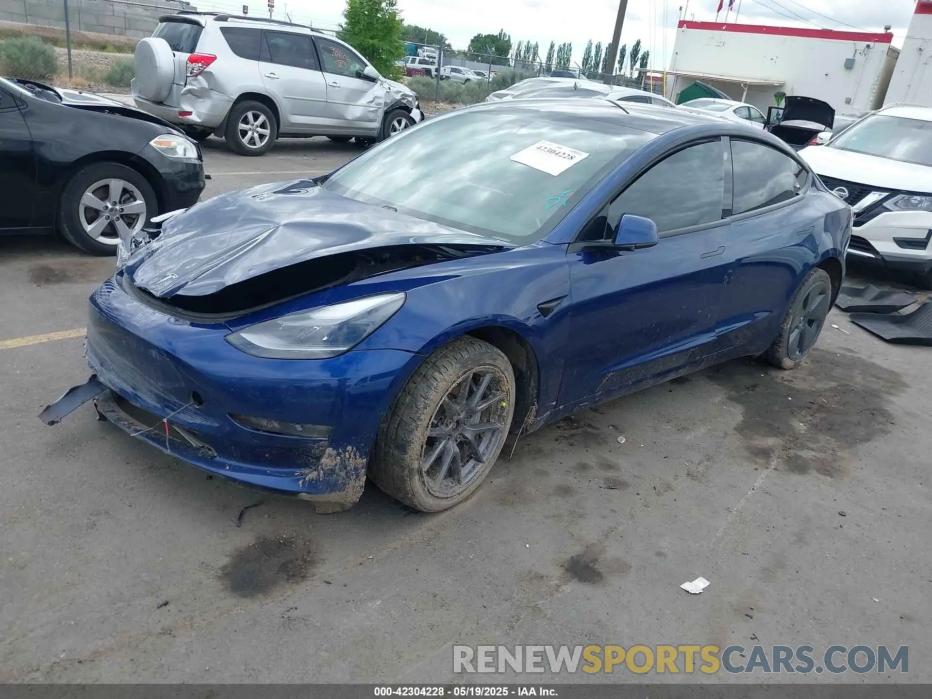 2 fotografías del automóvil dañado 5YJ3E1EBXMF054945 TESLA MODEL 3 2021