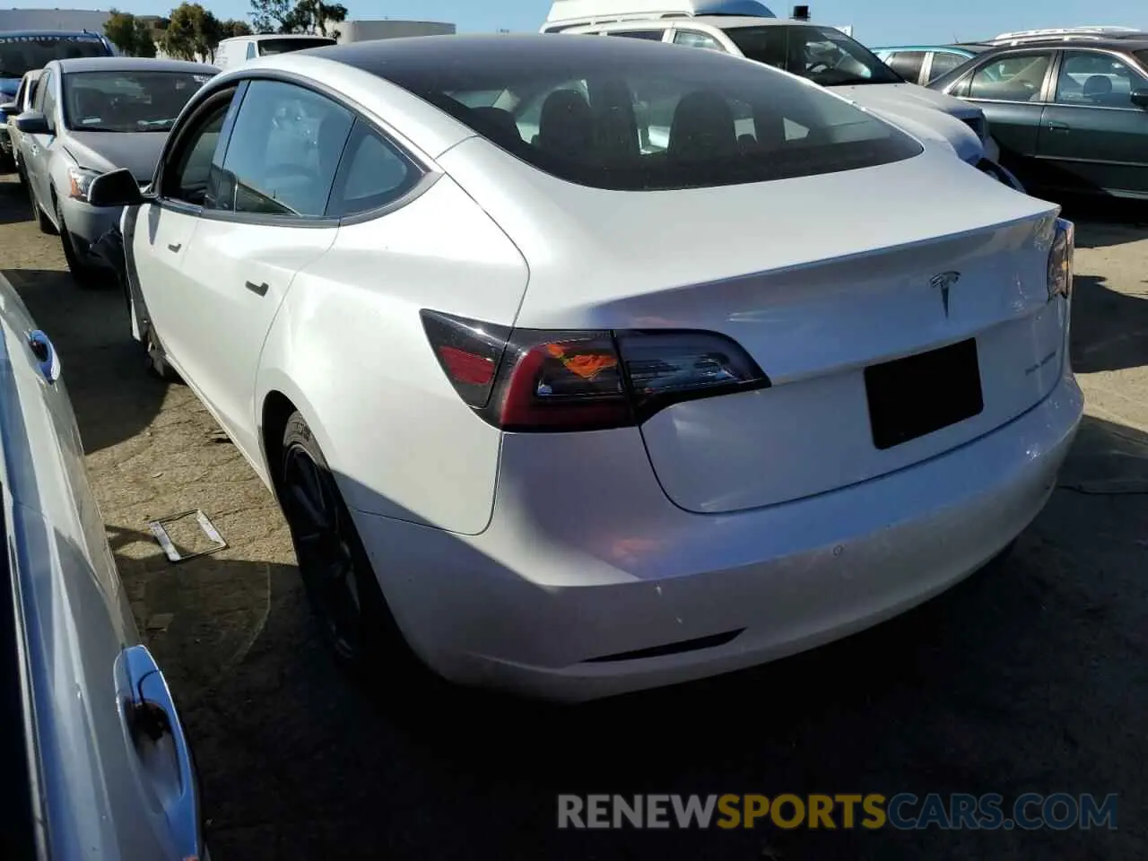 2 fotografías del automóvil dañado 5YJ3E1EBXMF879660 TESLA MODEL 3 2021
