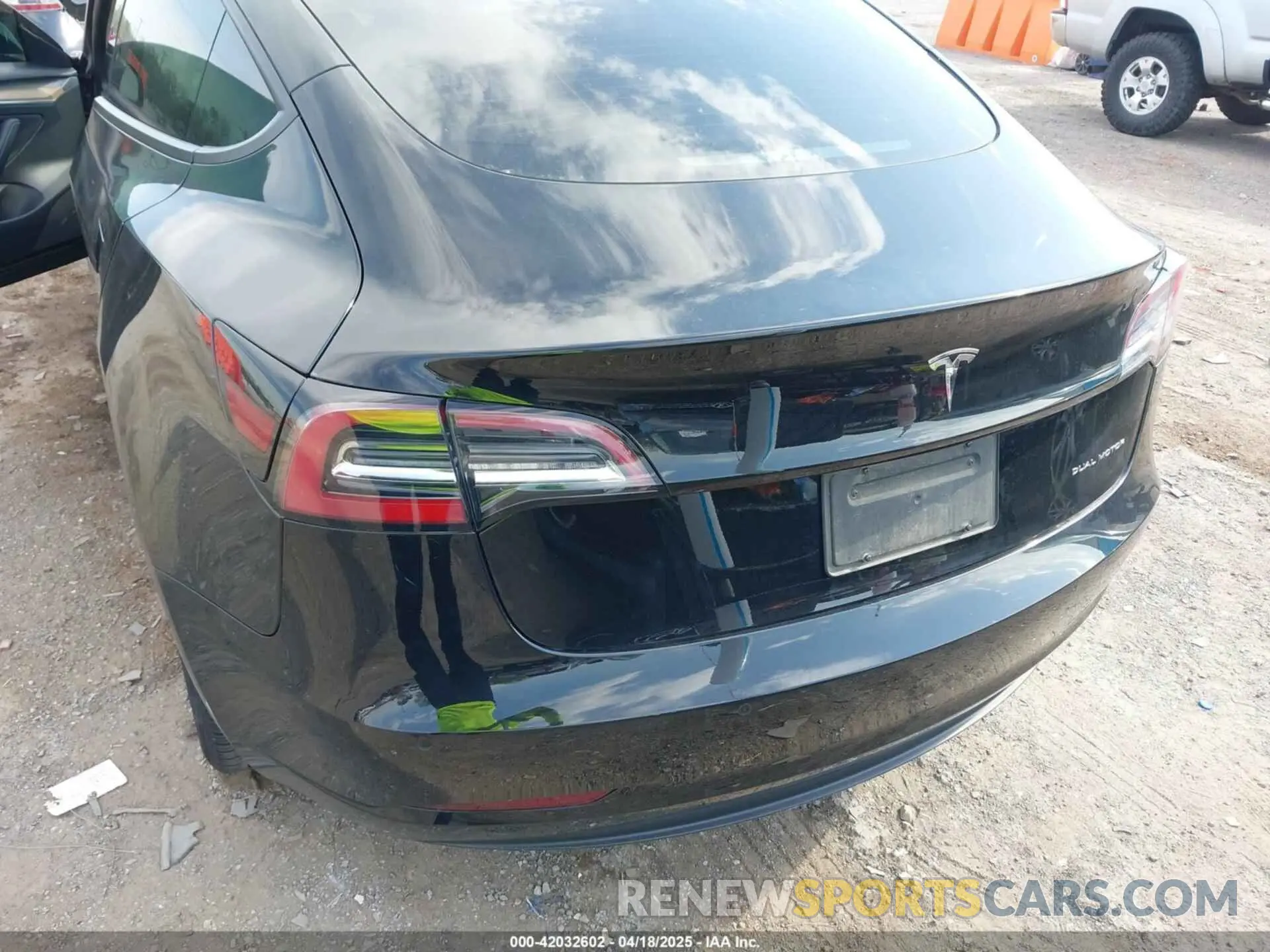 6 fotografías del automóvil dañado 5YJ3E1EBXMF974946 TESLA MODEL 3 2021