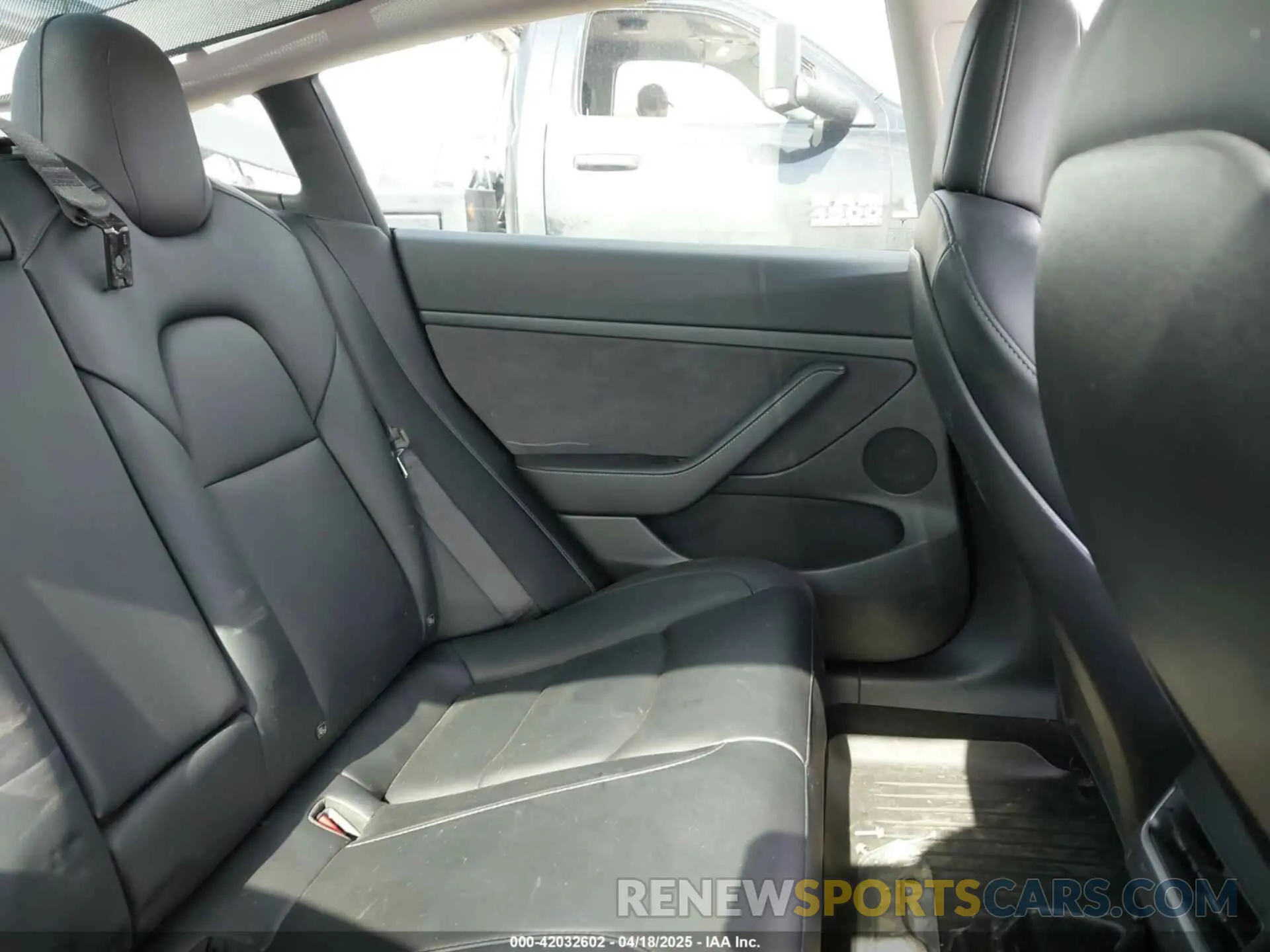 8 fotografías del automóvil dañado 5YJ3E1EBXMF974946 TESLA MODEL 3 2021