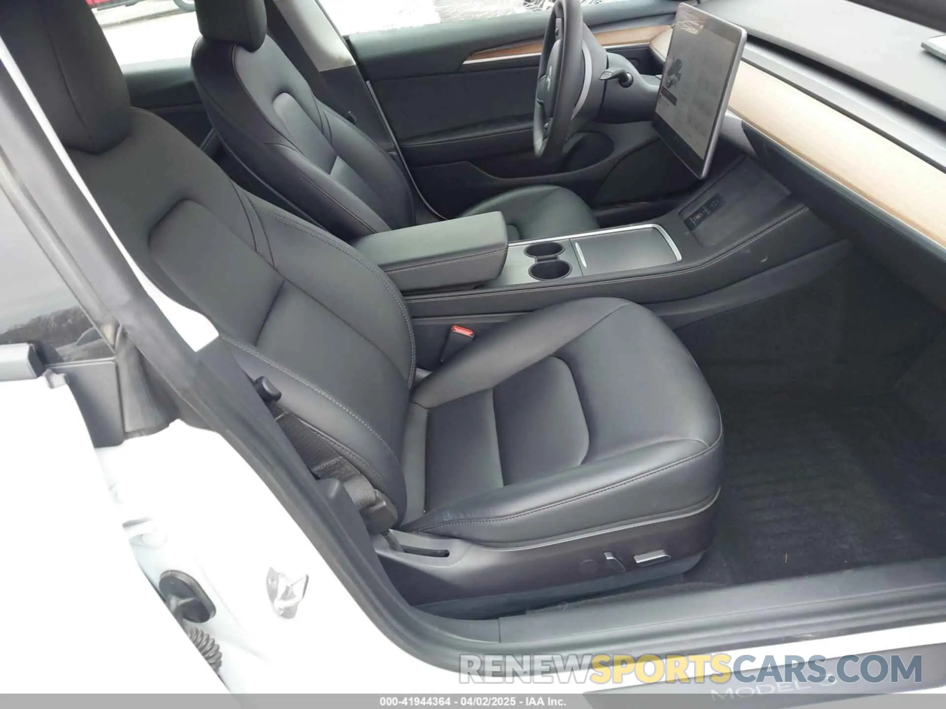 5 fotografías del automóvil dañado 5YJ3E1EBXMF980102 TESLA MODEL 3 2021