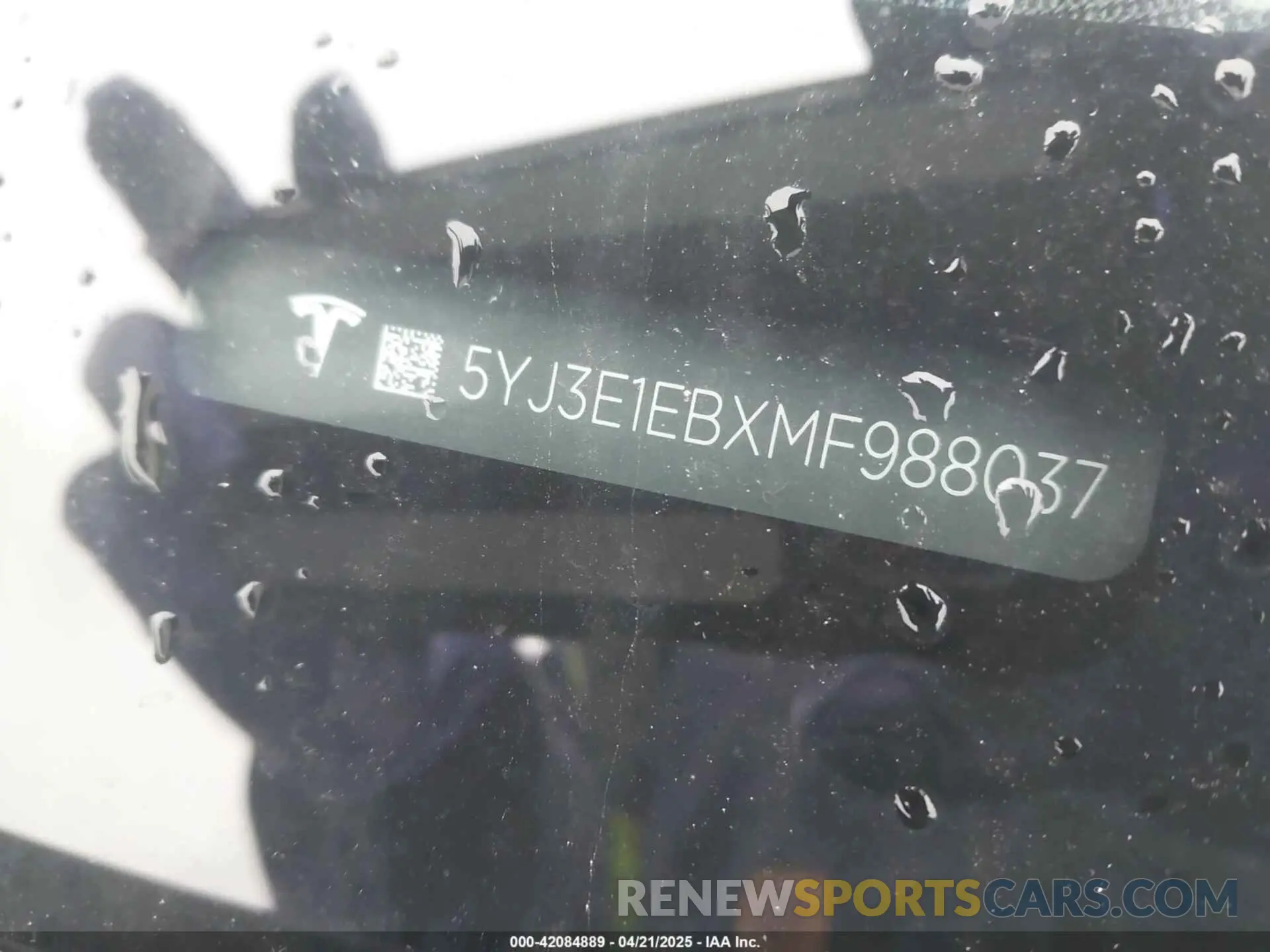 8 fotografías del automóvil dañado 5YJ3E1EBXMF988037 TESLA MODEL 3 2021