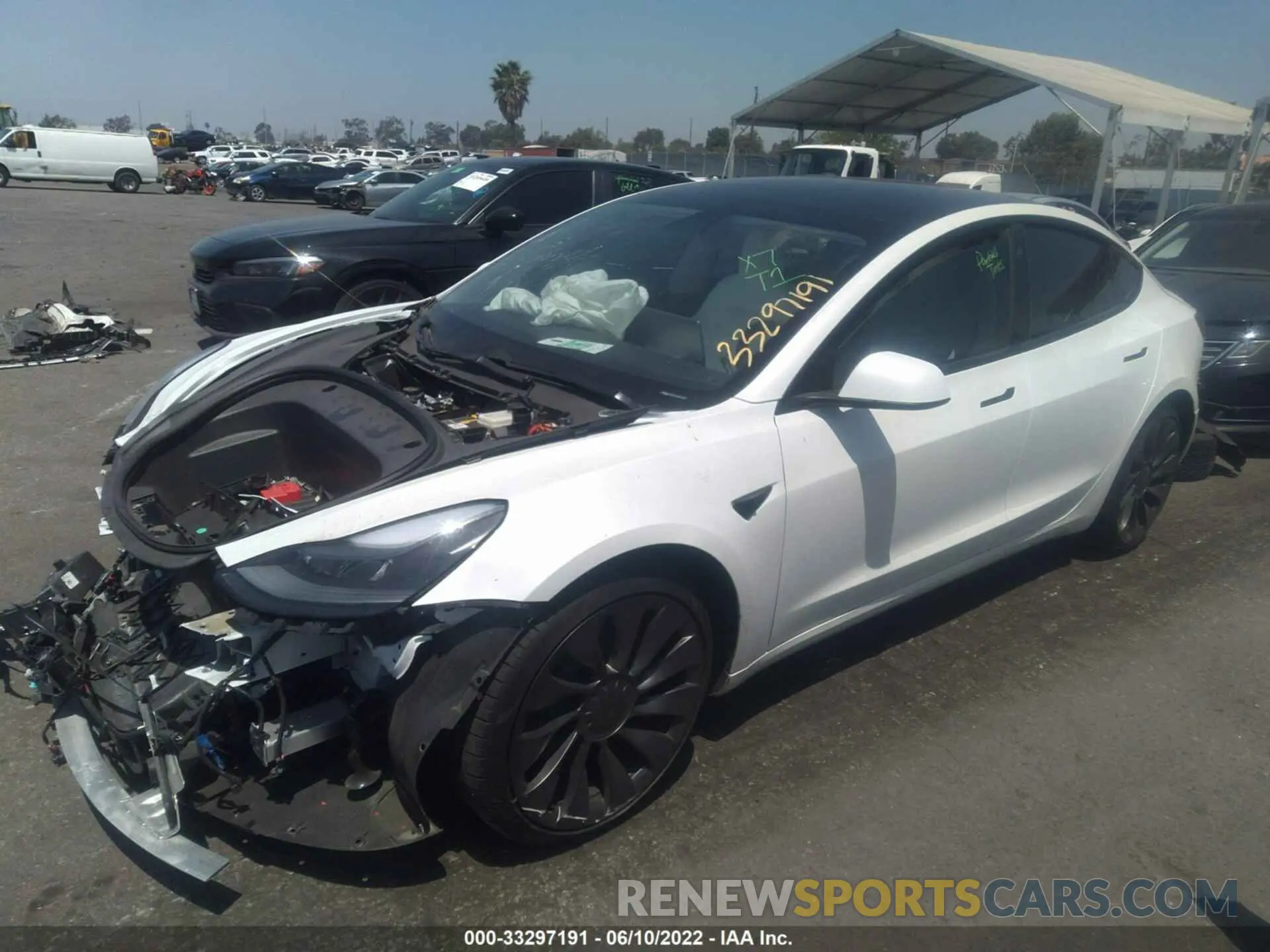 2 fotografías del automóvil dañado 5YJ3E1EC1MF033250 TESLA MODEL 3 2021