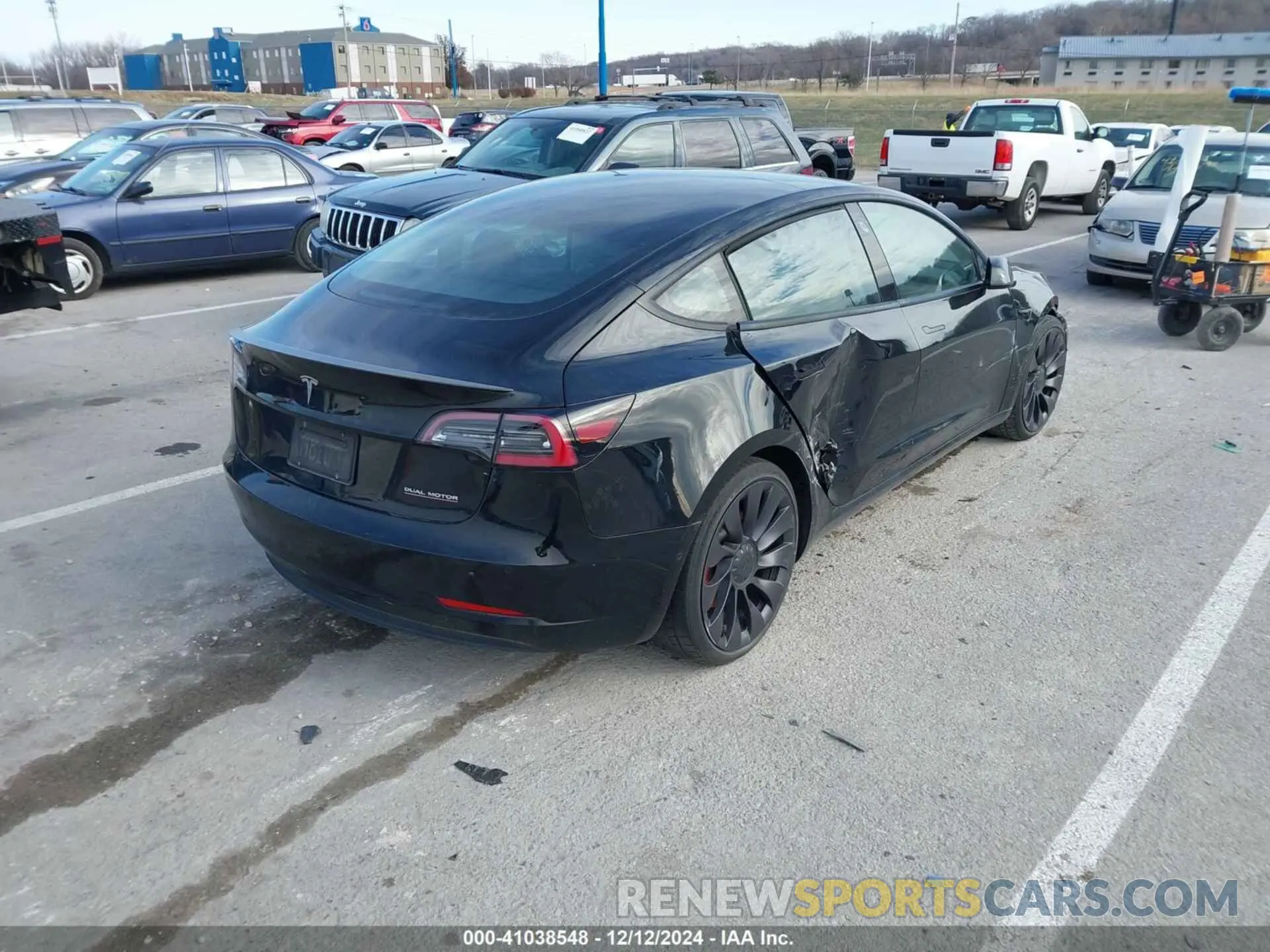 4 fotografías del automóvil dañado 5YJ3E1EC1MF063395 TESLA MODEL 3 2021