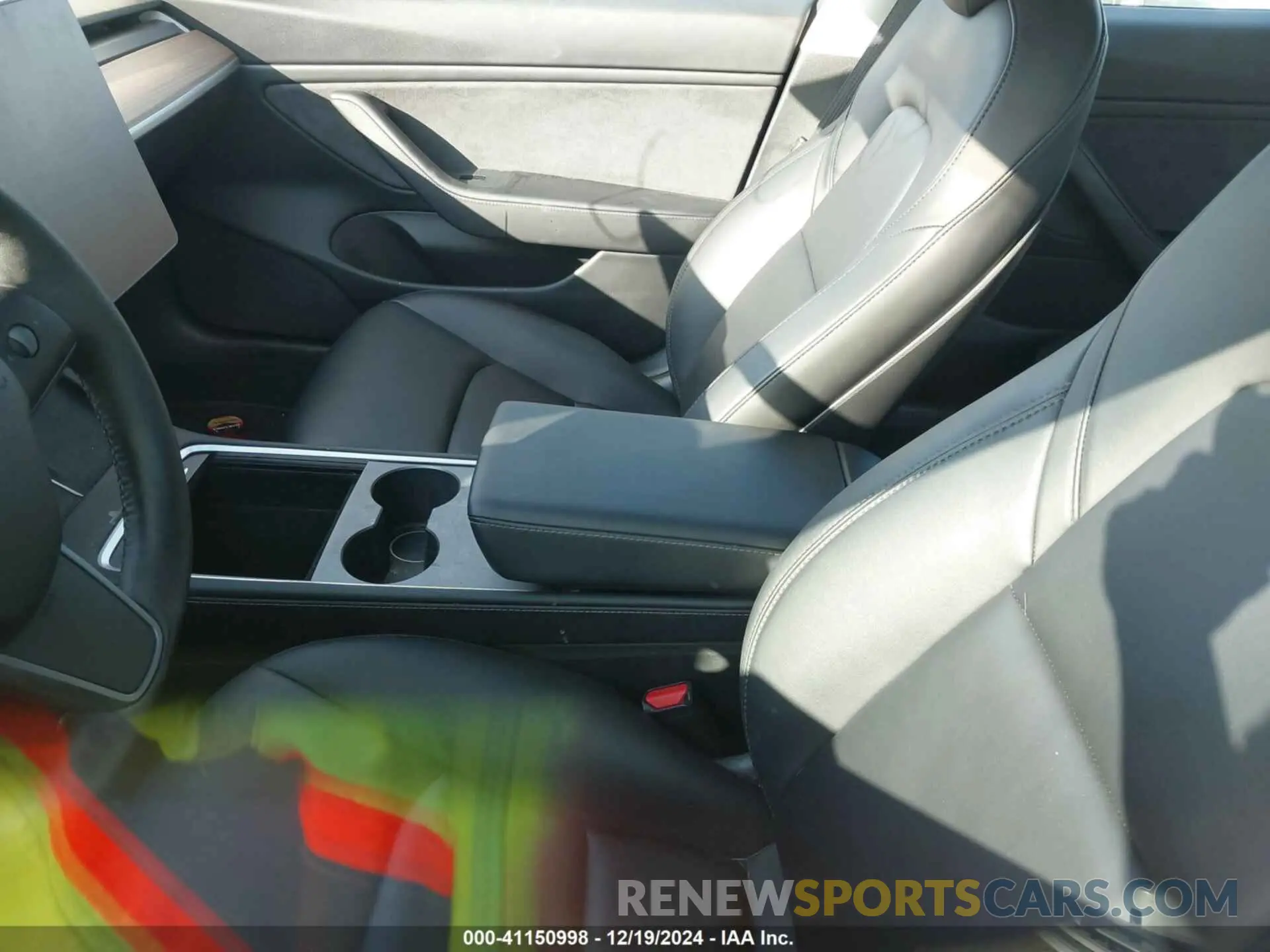 17 fotografías del automóvil dañado 5YJ3E1EC2MF926060 TESLA MODEL 3 2021