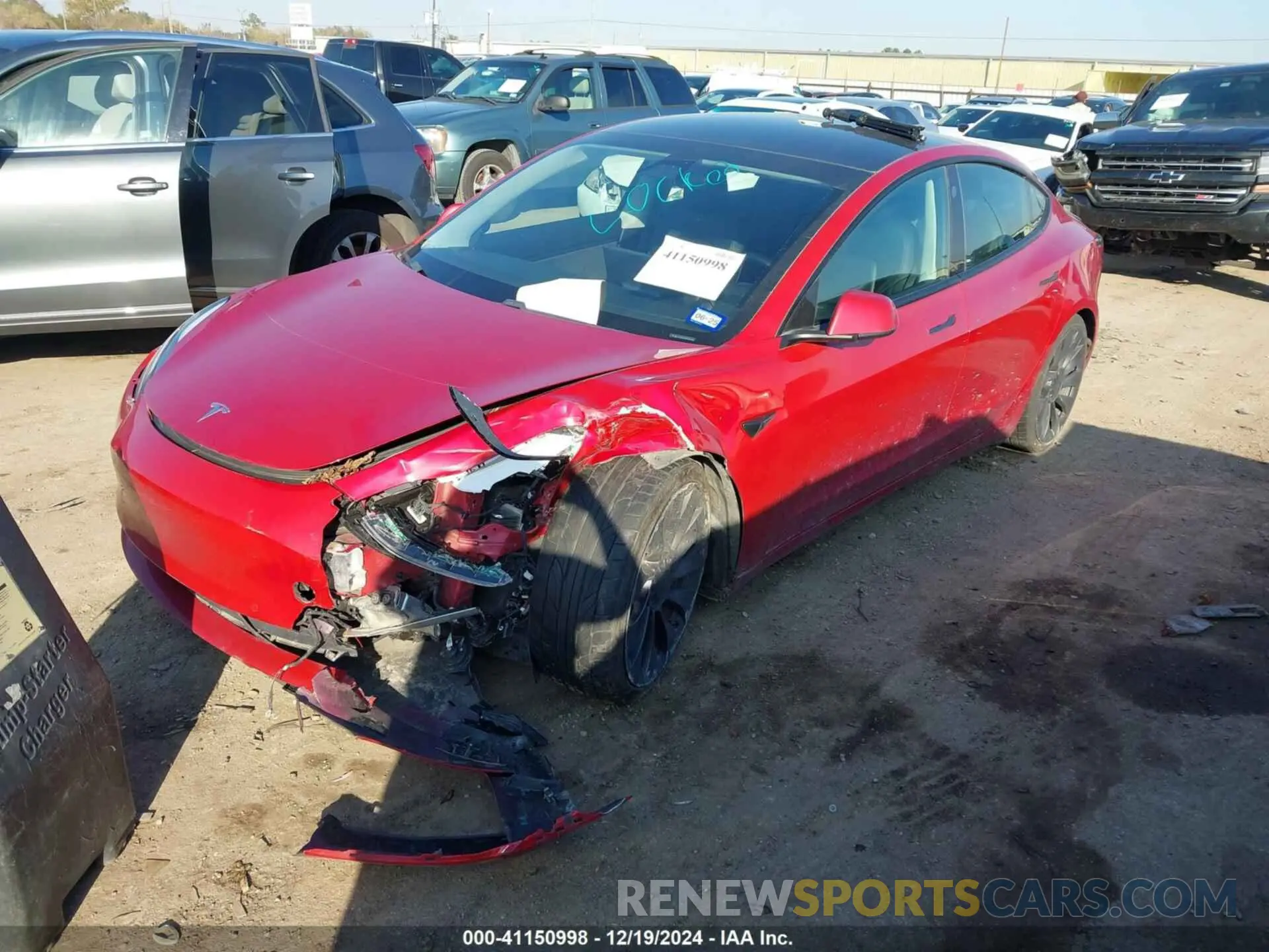 2 fotografías del automóvil dañado 5YJ3E1EC2MF926060 TESLA MODEL 3 2021