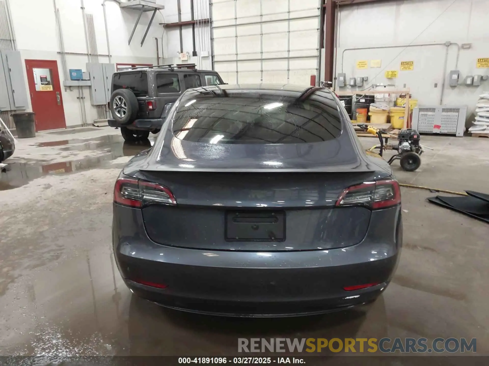 16 fotografías del automóvil dañado 5YJ3E1EC3MF044802 TESLA MODEL 3 2021