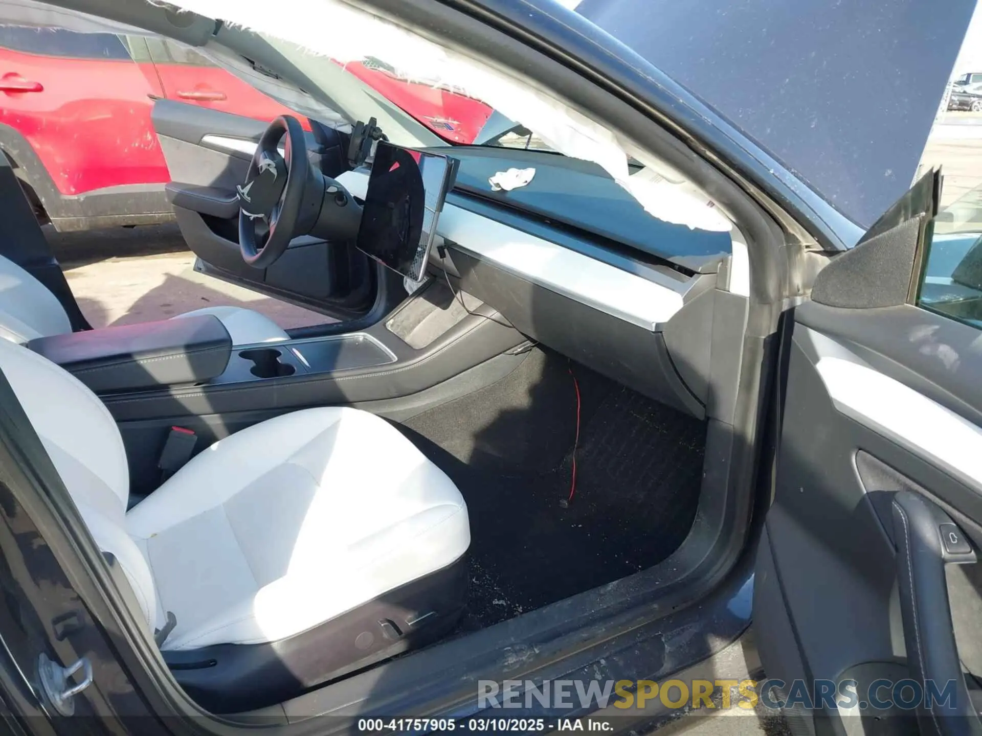 5 fotografías del automóvil dañado 5YJ3E1EC3MF082532 TESLA MODEL 3 2021