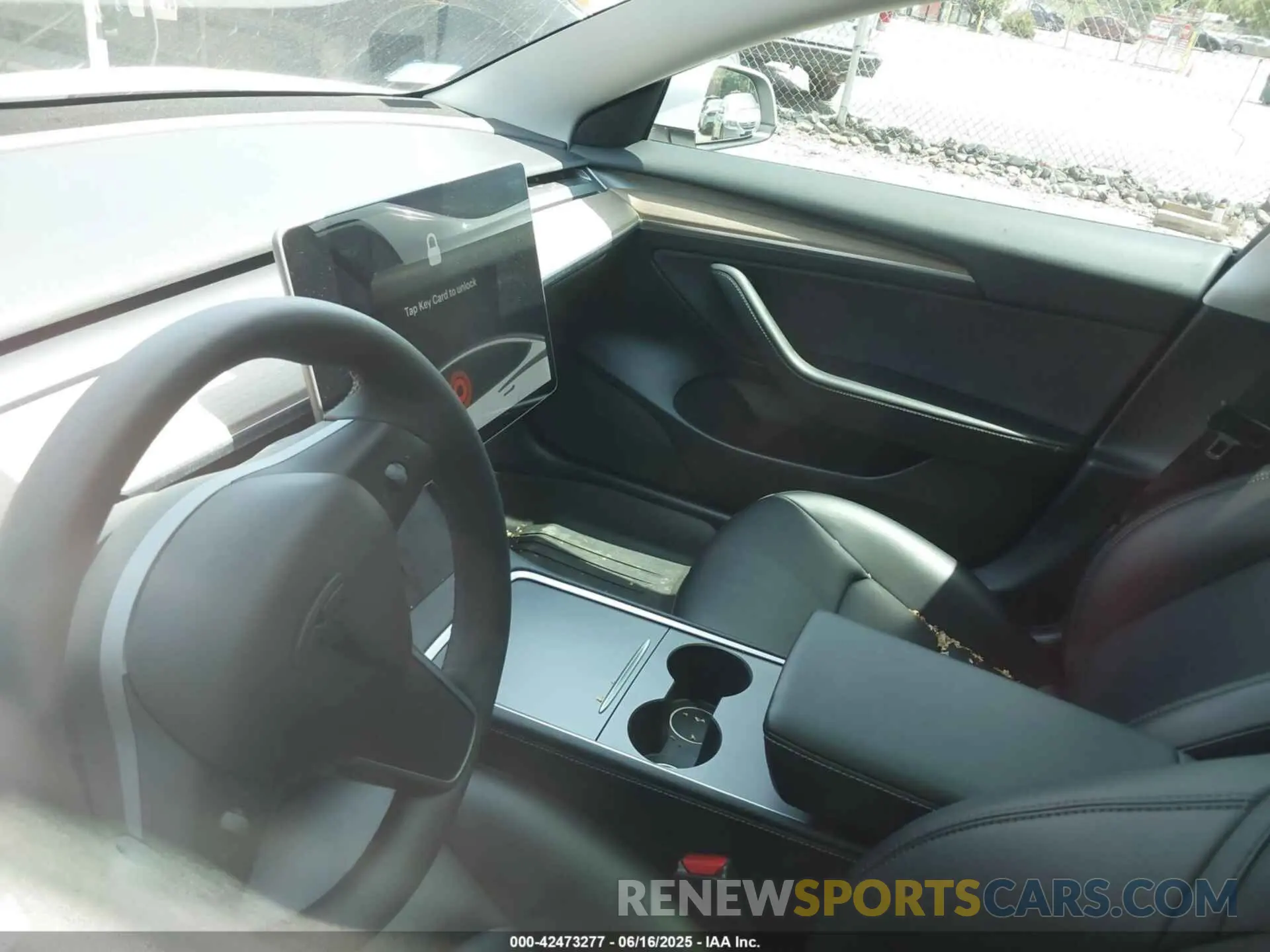 14 fotografías del automóvil dañado 5YJ3E1EC4MF044601 TESLA MODEL 3 2021