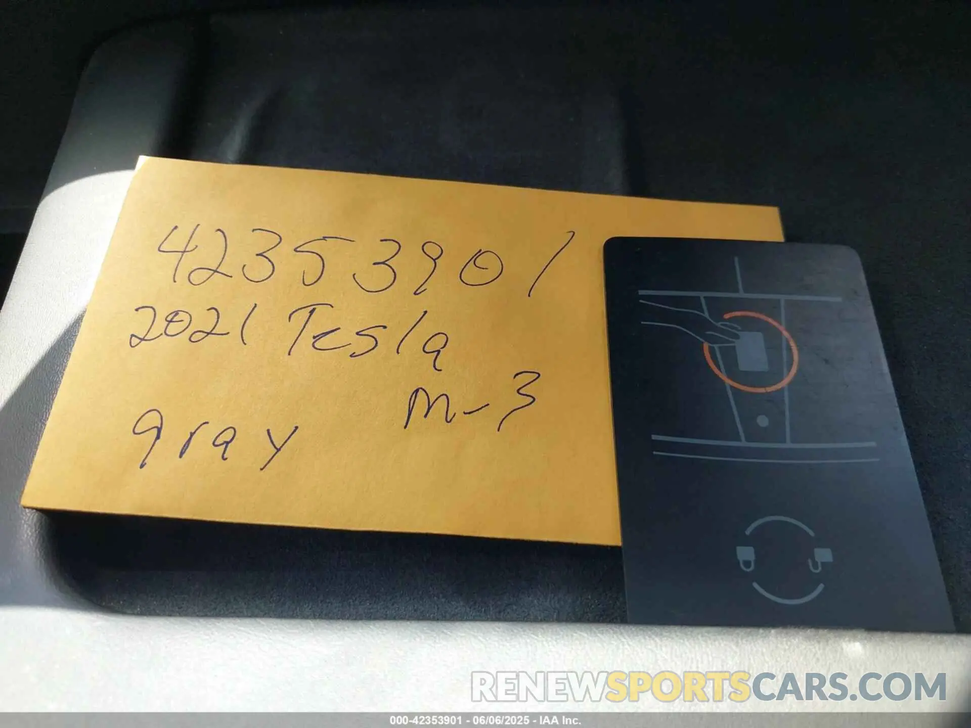 11 fotografías del automóvil dañado 5YJ3E1EC4MF044808 TESLA MODEL 3 2021