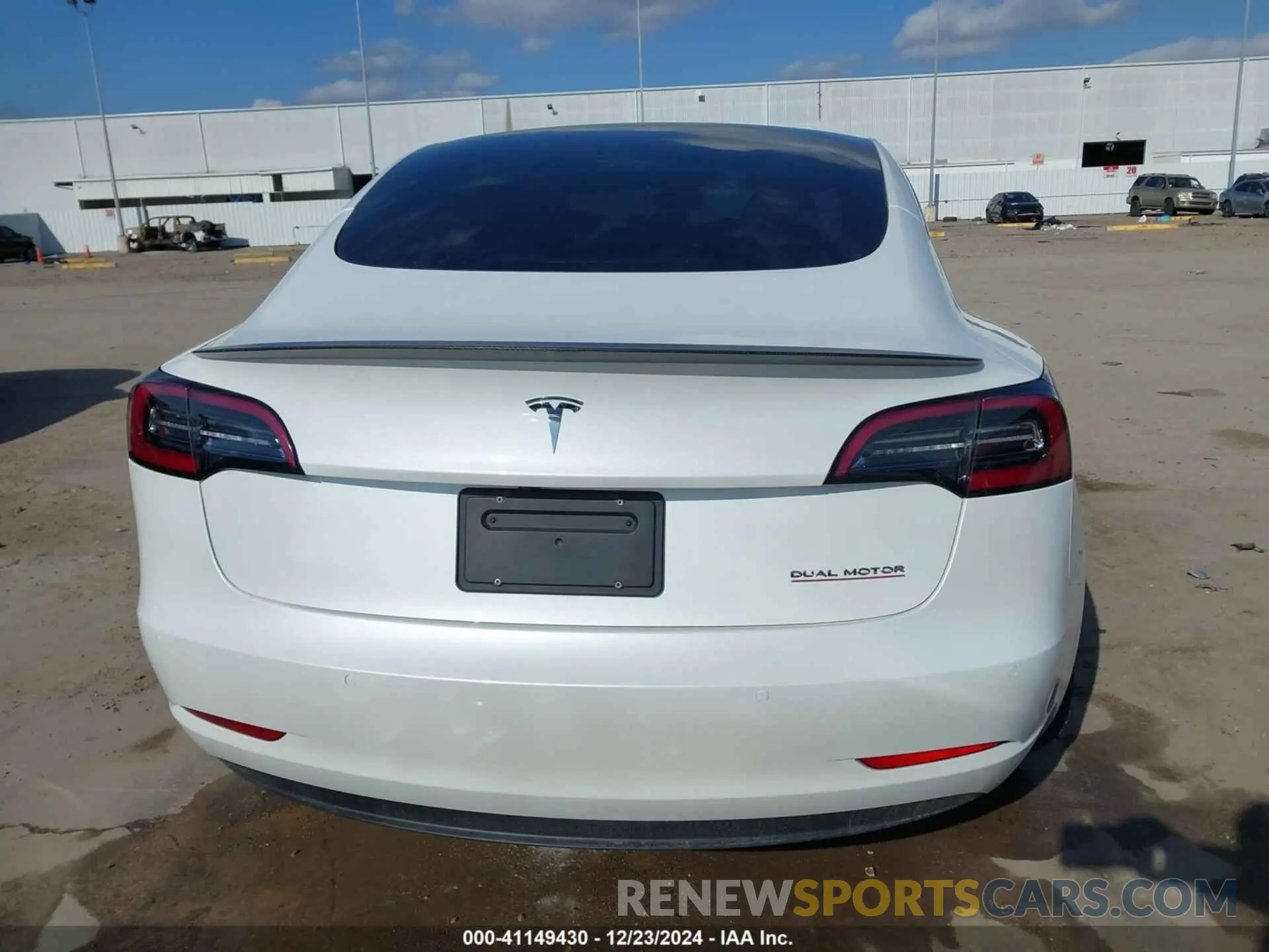17 fotografías del automóvil dañado 5YJ3E1EC4MF054741 TESLA MODEL 3 2021