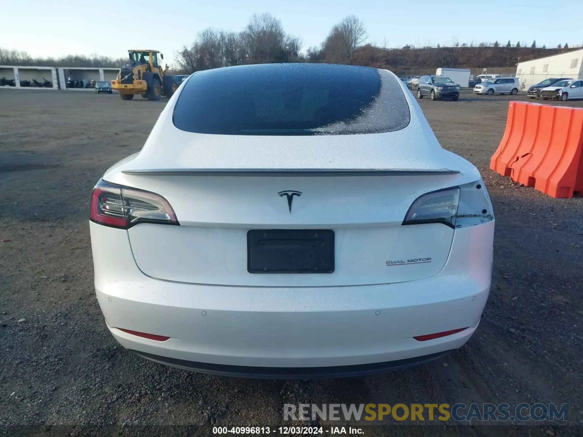 17 fotografías del automóvil dañado 5YJ3E1EC4MF056196 TESLA MODEL 3 2021