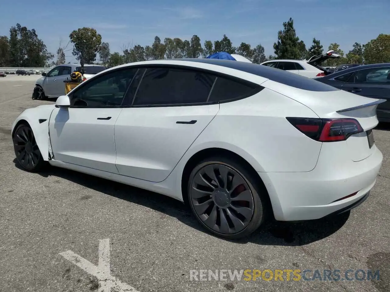 2 fotografías del automóvil dañado 5YJ3E1EC5MF076277 TESLA MODEL 3 2021