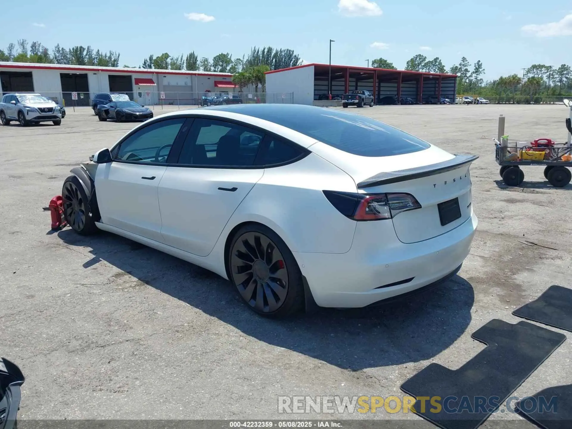 3 fotografías del automóvil dañado 5YJ3E1EC8MF984920 TESLA MODEL 3 2021