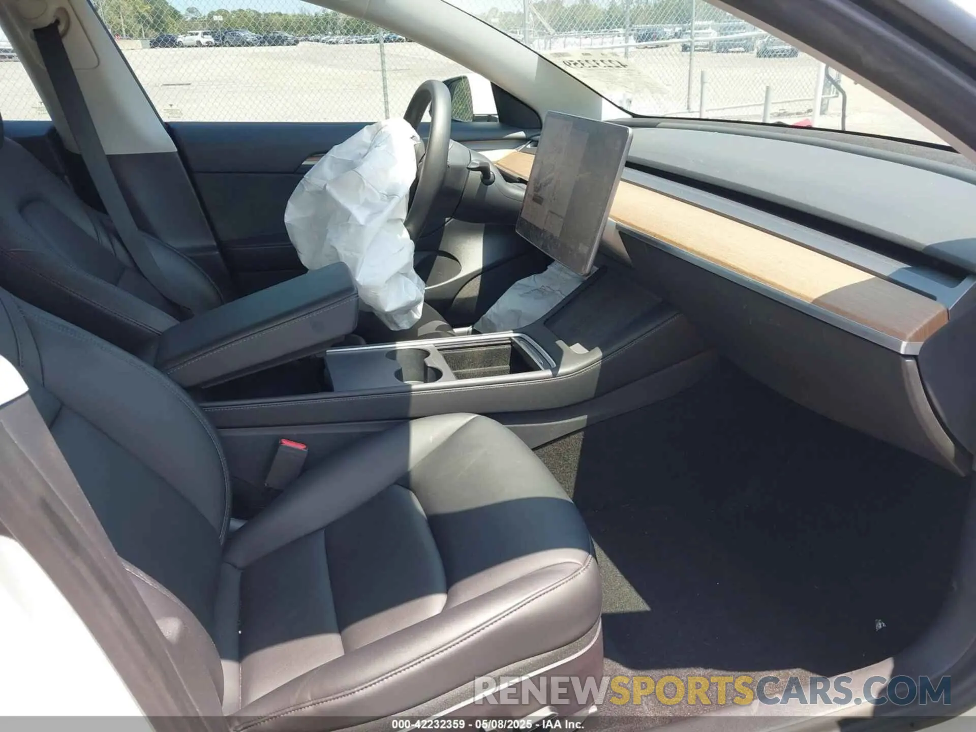 5 fotografías del automóvil dañado 5YJ3E1EC8MF984920 TESLA MODEL 3 2021