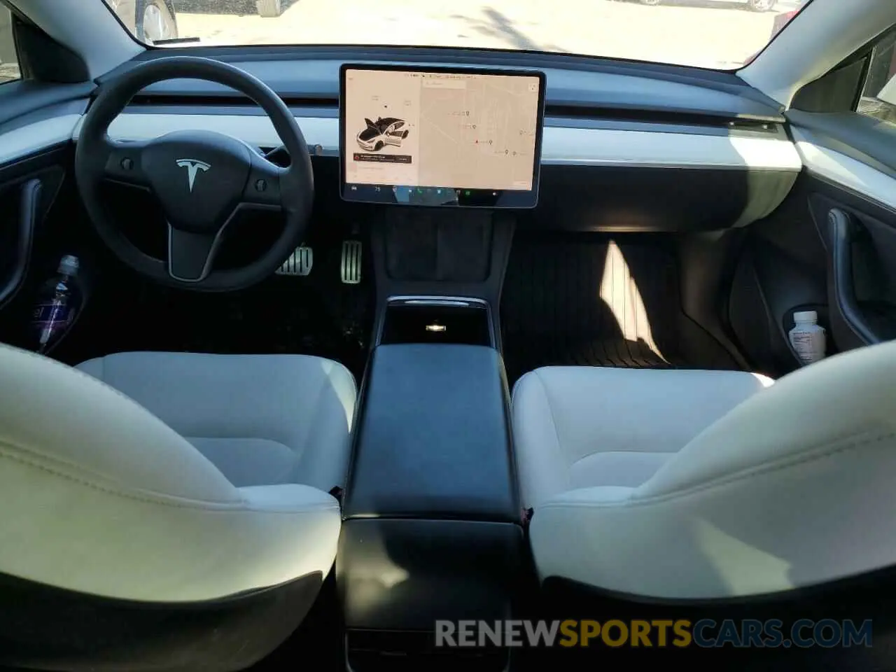 8 fotografías del automóvil dañado 5YJ3E1EC9MF063418 TESLA MODEL 3 2021