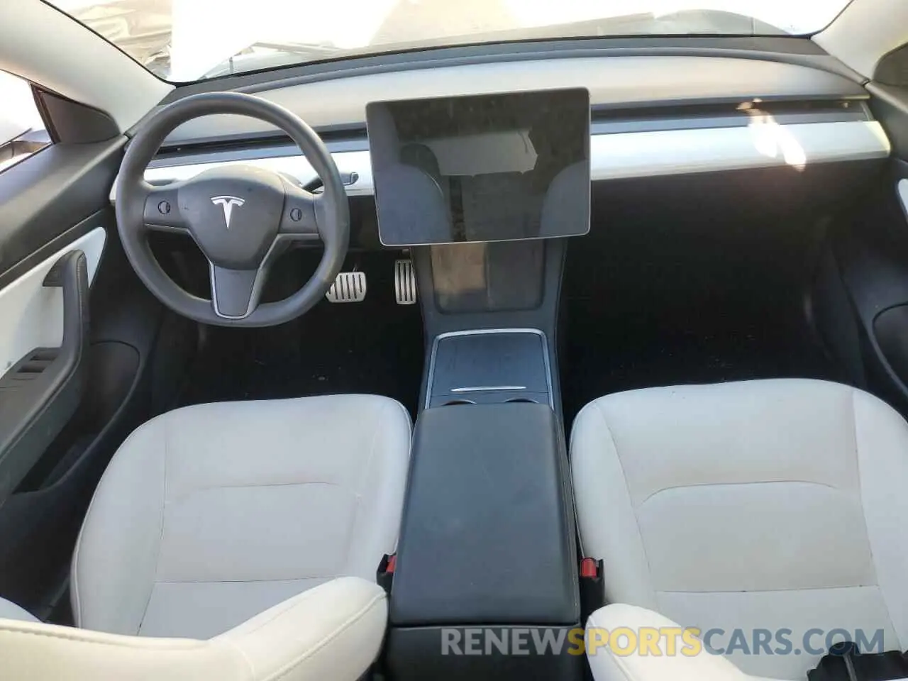 8 fotografías del automóvil dañado 5YJ3E1EC9MF875334 TESLA MODEL 3 2021
