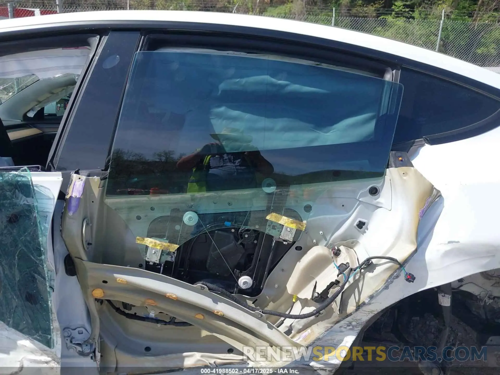 11 fotografías del automóvil dañado 5YJ3E1ECXMF083757 TESLA MODEL 3 2021