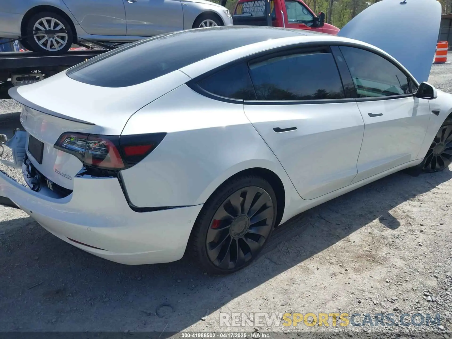 4 fotografías del automóvil dañado 5YJ3E1ECXMF083757 TESLA MODEL 3 2021