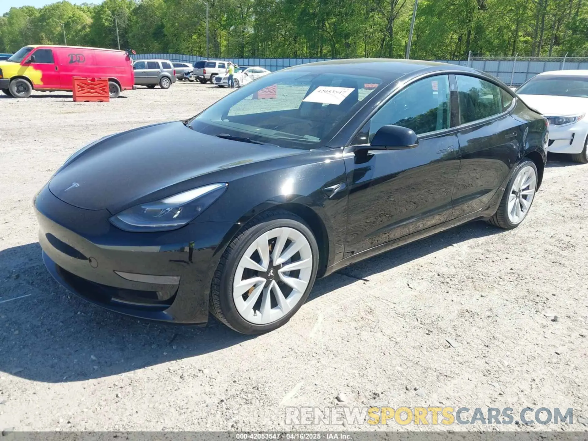 2 fotografías del automóvil dañado 5YJ3E1EA0NF177811 TESLA MODEL 3 2022