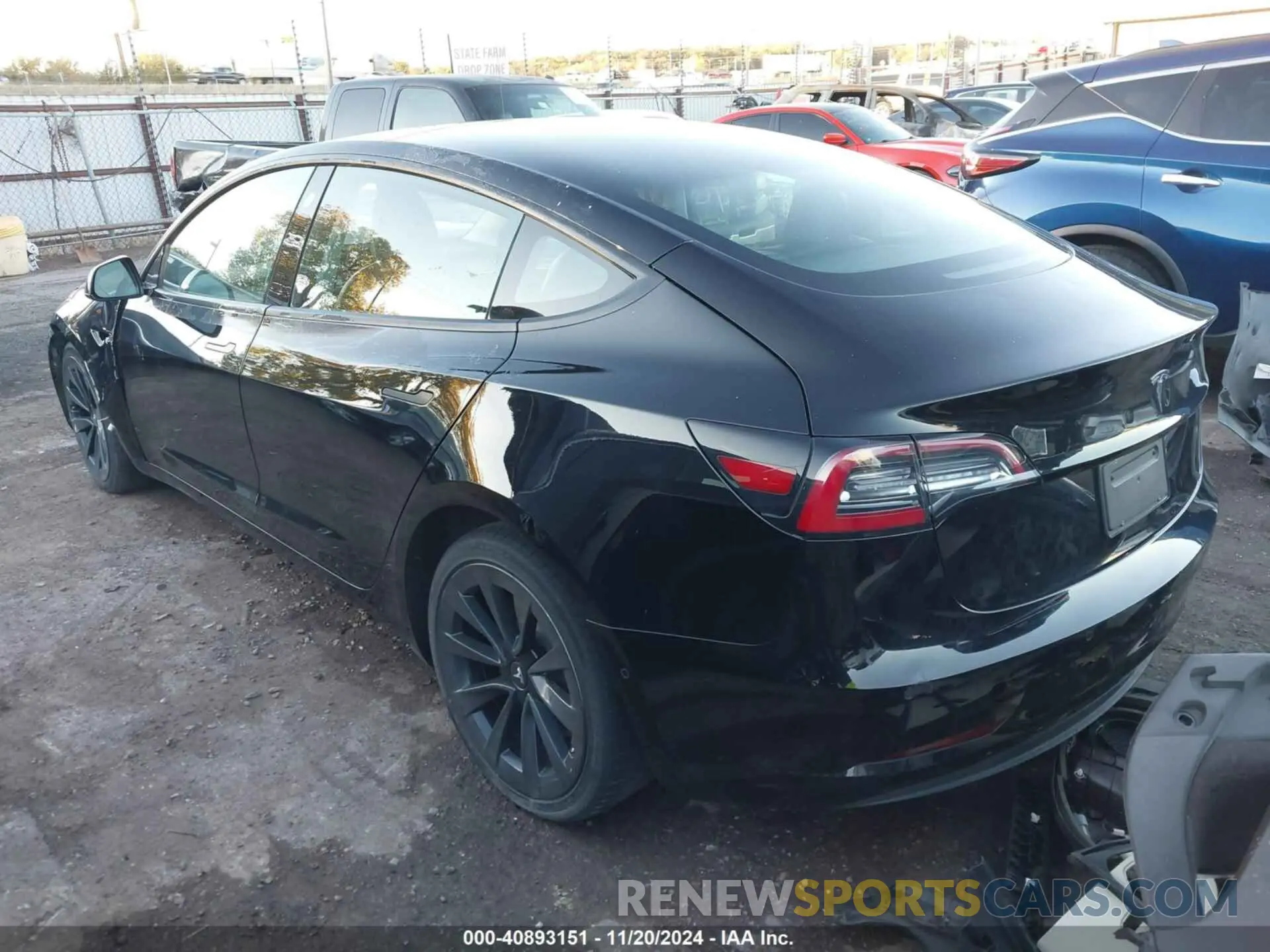 3 fotografías del automóvil dañado 5YJ3E1EA0NF189490 TESLA MODEL 3 2022