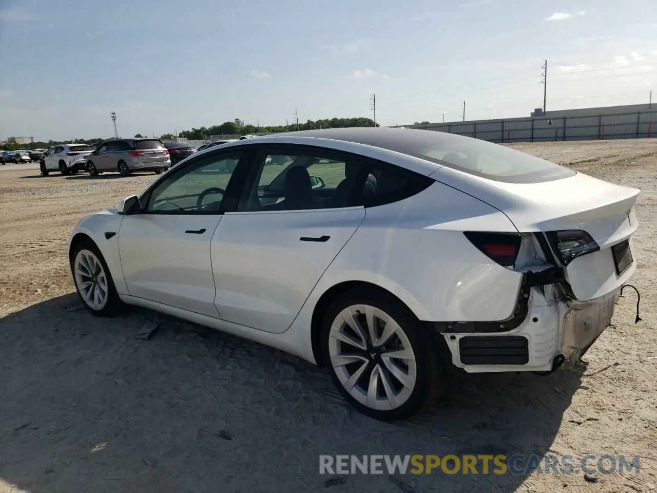 2 fotografías del automóvil dañado 5YJ3E1EA0NF320658 TESLA MODEL 3 2022
