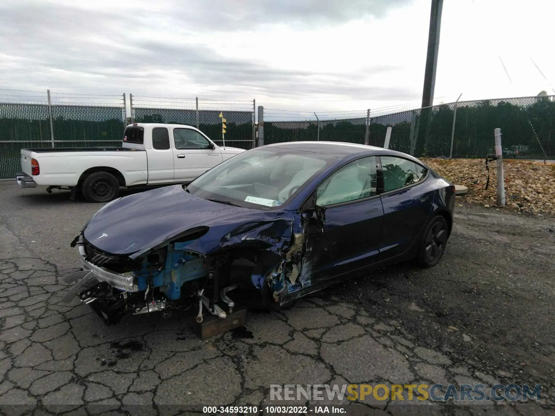2 fotografías del automóvil dañado 5YJ3E1EA0NF332017 TESLA MODEL 3 2022