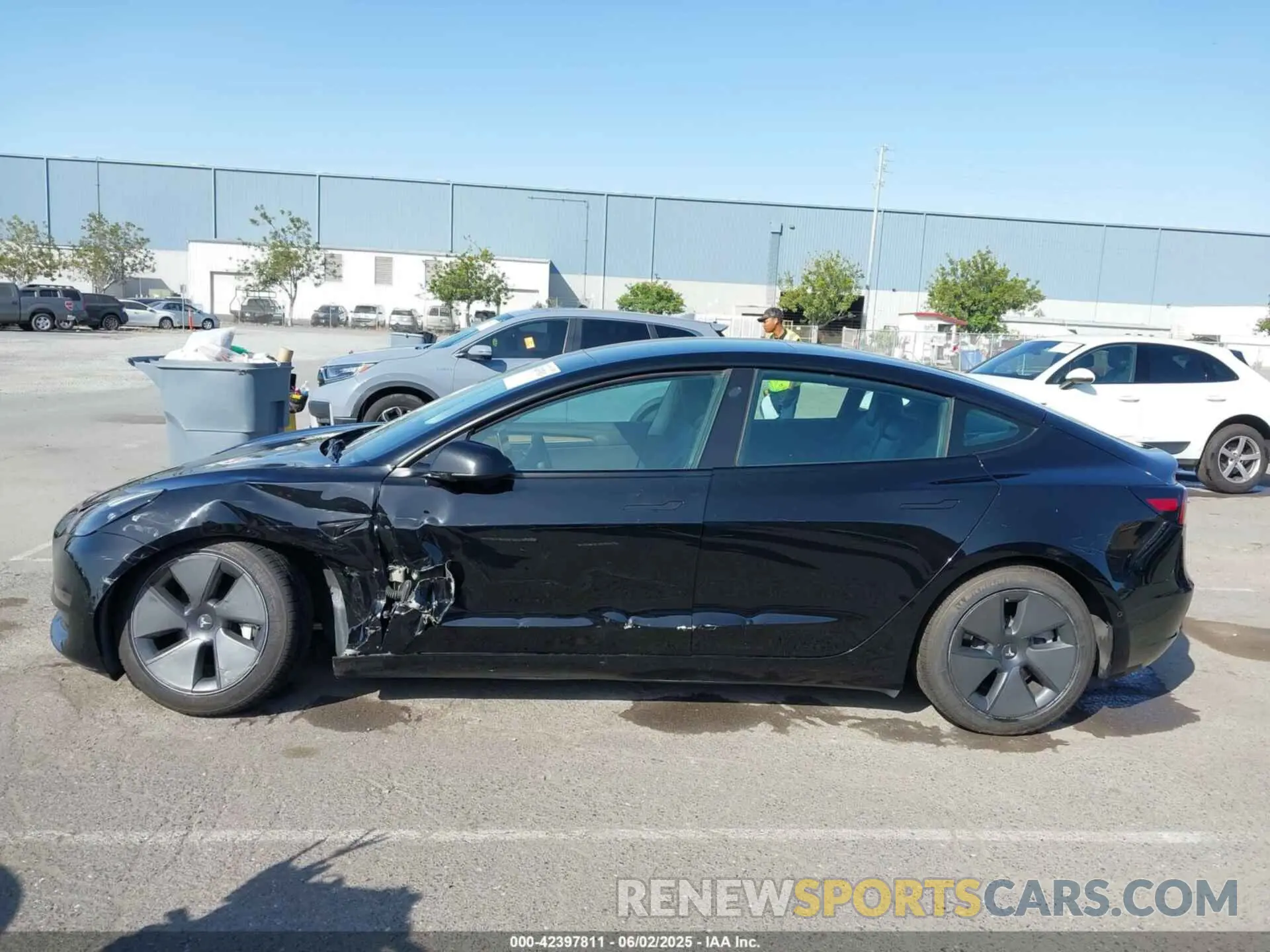 14 fotografías del automóvil dañado 5YJ3E1EA1NF103460 TESLA MODEL 3 2022