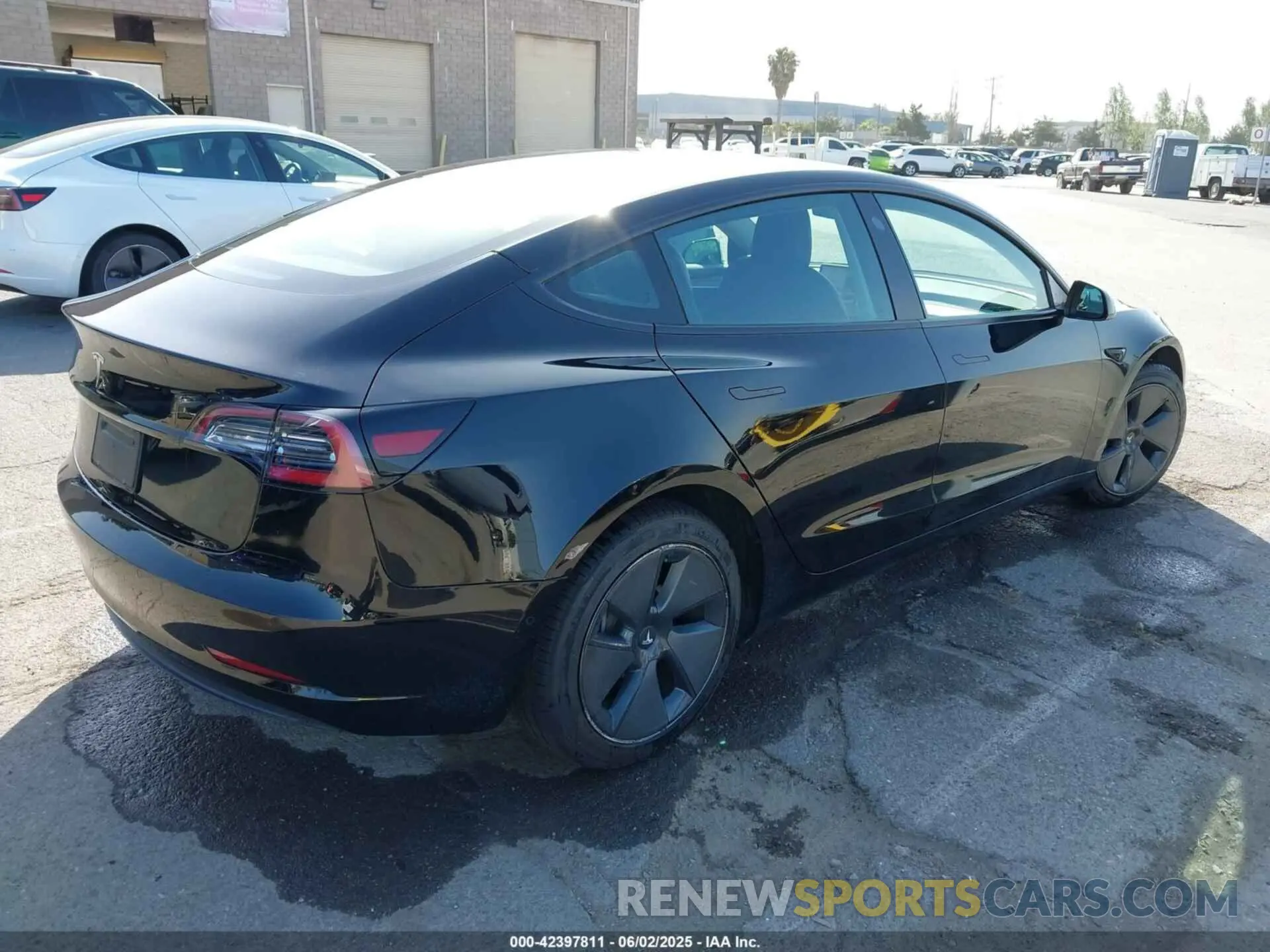 4 fotografías del automóvil dañado 5YJ3E1EA1NF103460 TESLA MODEL 3 2022