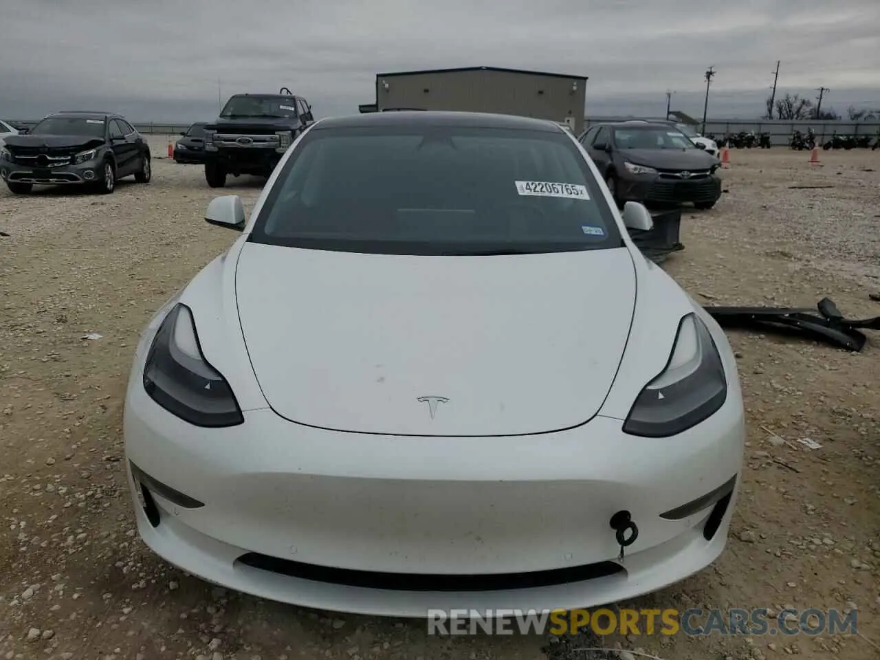 5 fotografías del automóvil dañado 5YJ3E1EA1NF106469 TESLA MODEL 3 2022