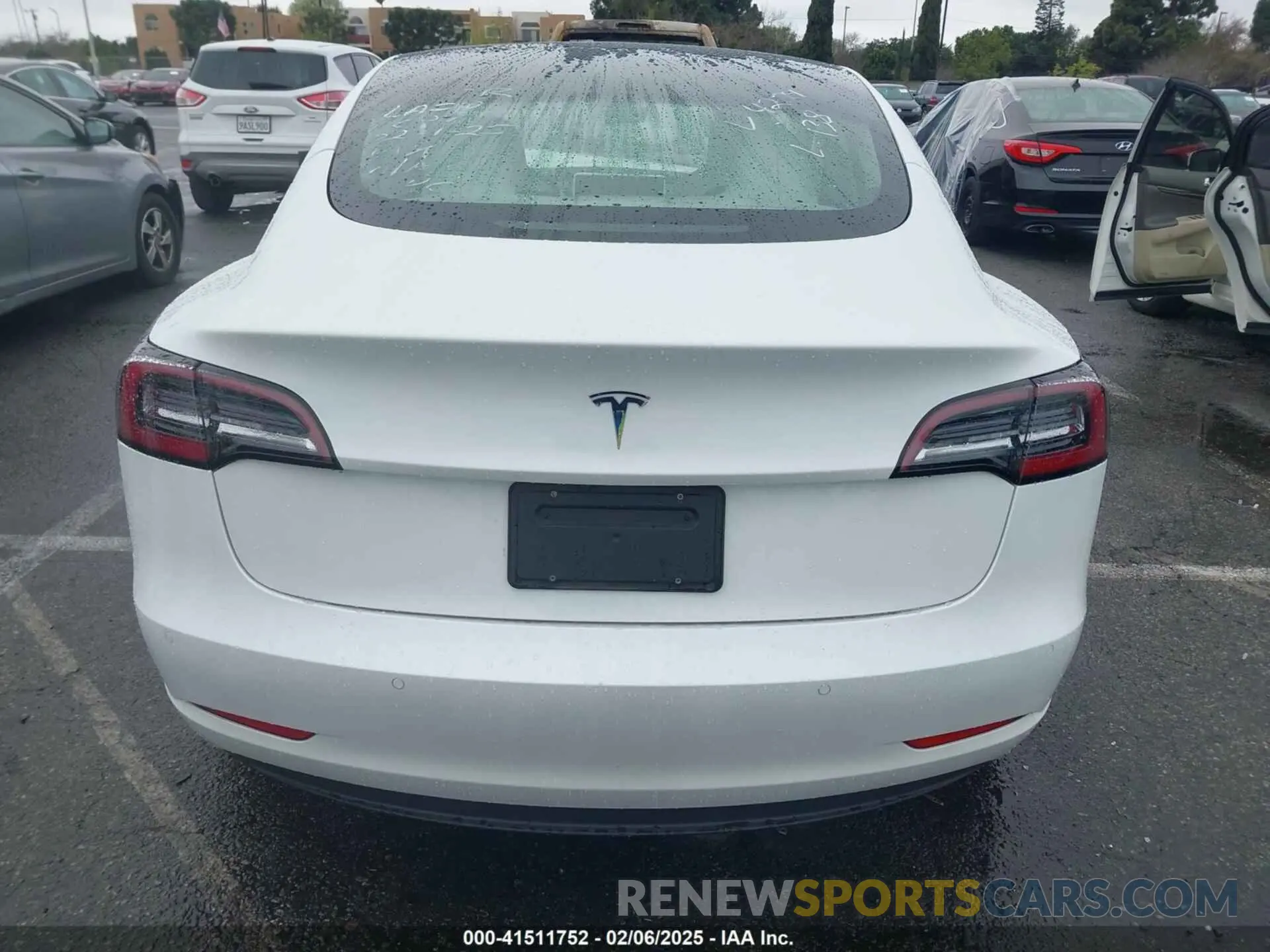 15 fotografías del automóvil dañado 5YJ3E1EA1NF134224 TESLA MODEL 3 2022