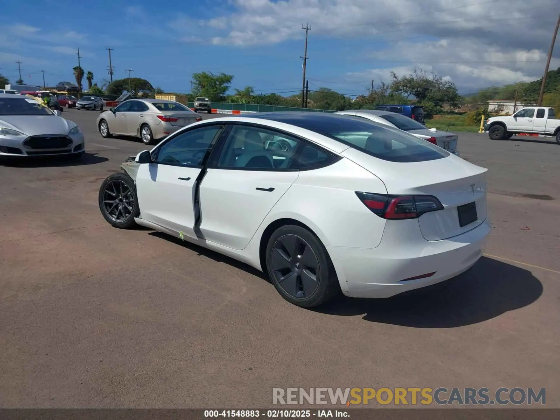 3 fotografías del automóvil dañado 5YJ3E1EA1NF241533 TESLA MODEL 3 2022
