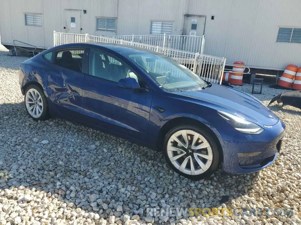 4 fotografías del automóvil dañado 5YJ3E1EA1NF286004 TESLA MODEL 3 2022