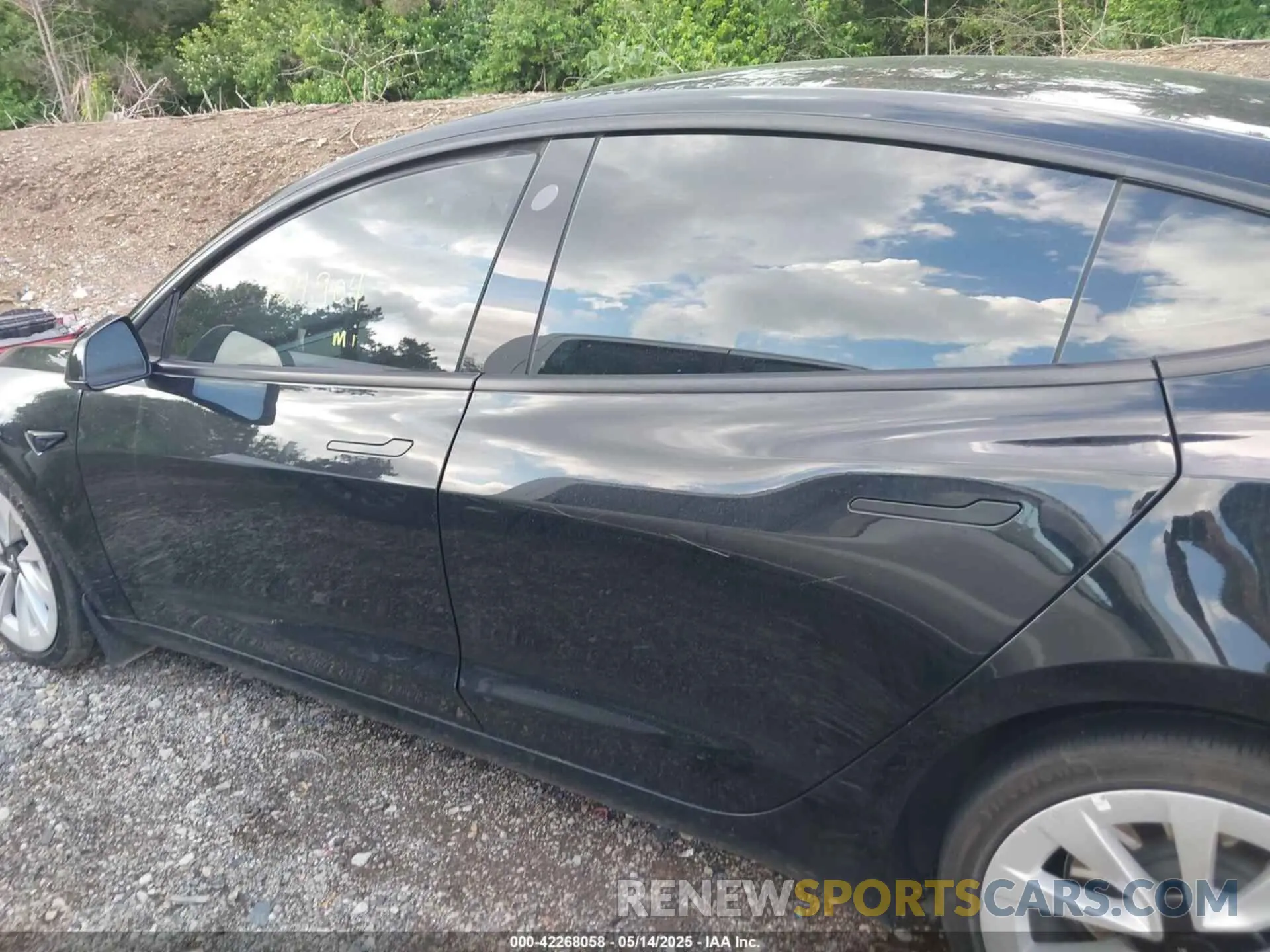 13 fotografías del automóvil dañado 5YJ3E1EA1NF304355 TESLA MODEL 3 2022