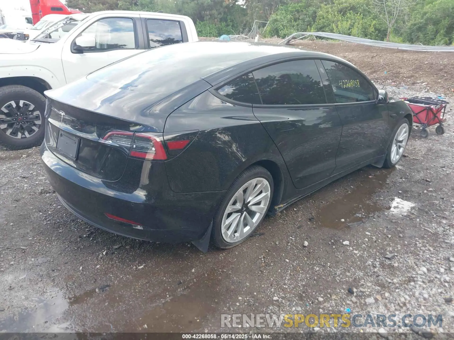 4 fotografías del automóvil dañado 5YJ3E1EA1NF304355 TESLA MODEL 3 2022
