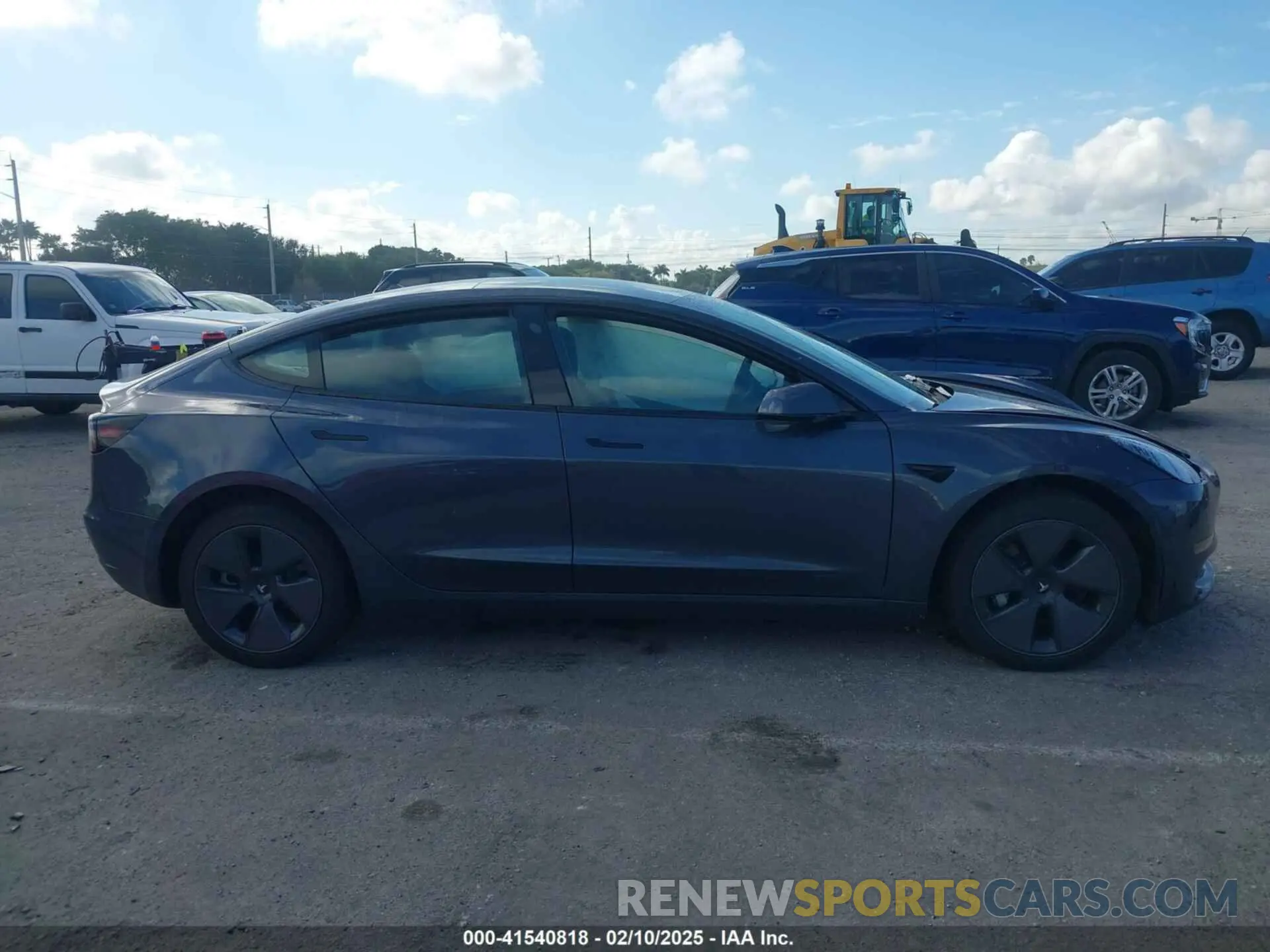 13 fotografías del automóvil dañado 5YJ3E1EA1NF338196 TESLA MODEL 3 2022