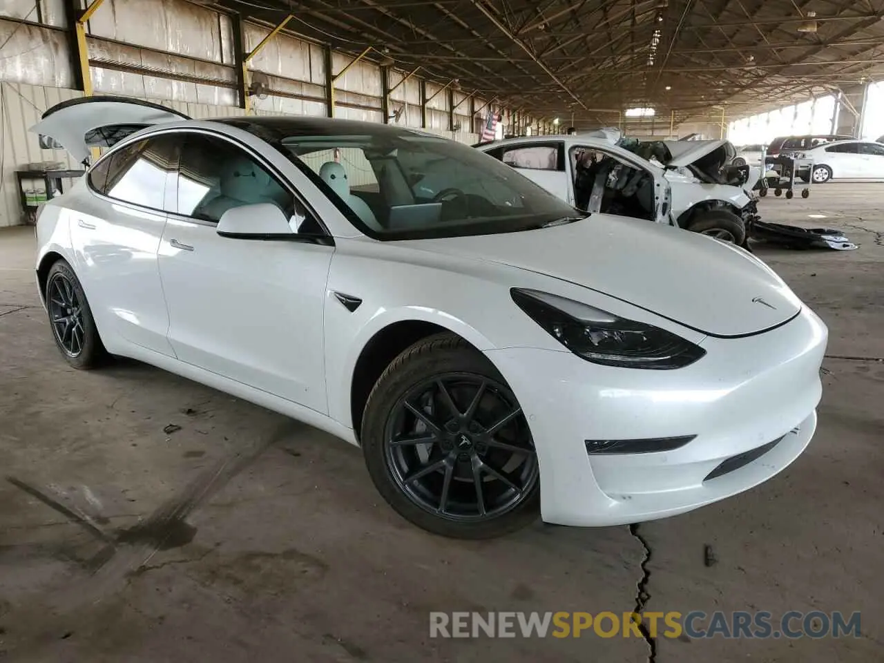 4 fotografías del automóvil dañado 5YJ3E1EA1NF358612 TESLA MODEL 3 2022
