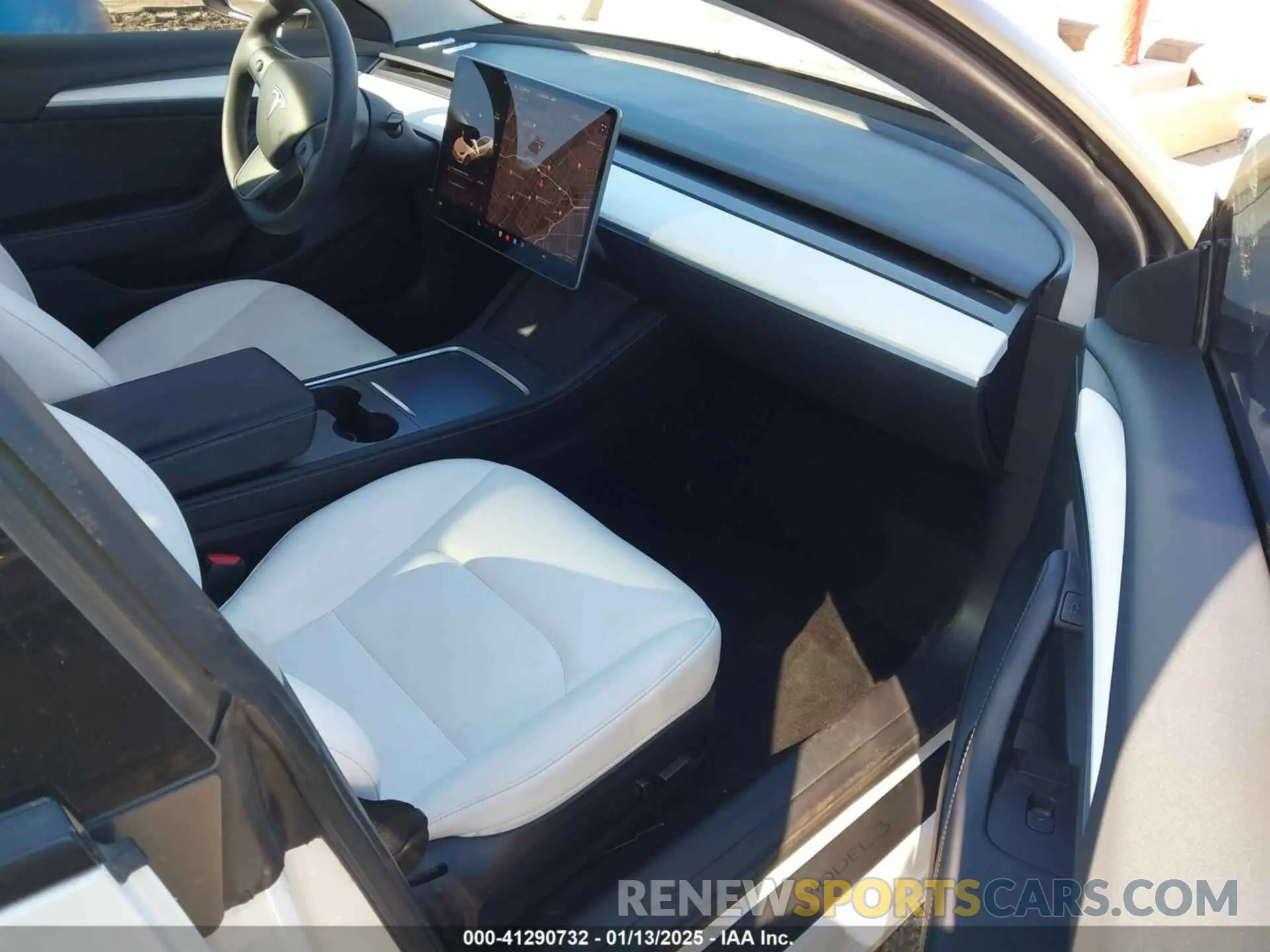 5 fotografías del automóvil dañado 5YJ3E1EA2NF130747 TESLA MODEL 3 2022
