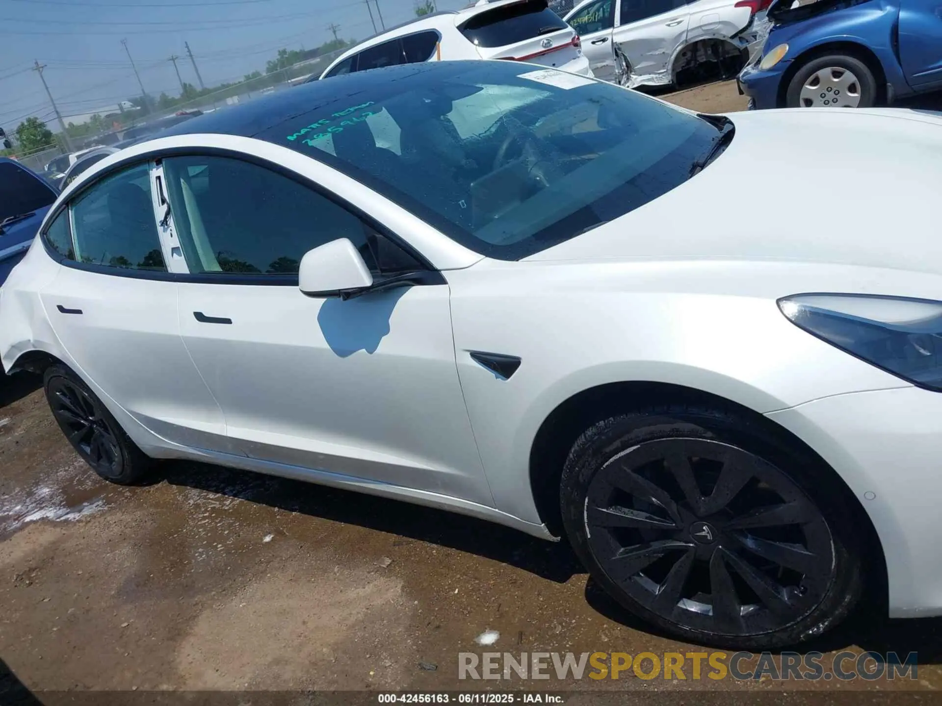13 fotografías del automóvil dañado 5YJ3E1EA2NF285962 TESLA MODEL 3 2022