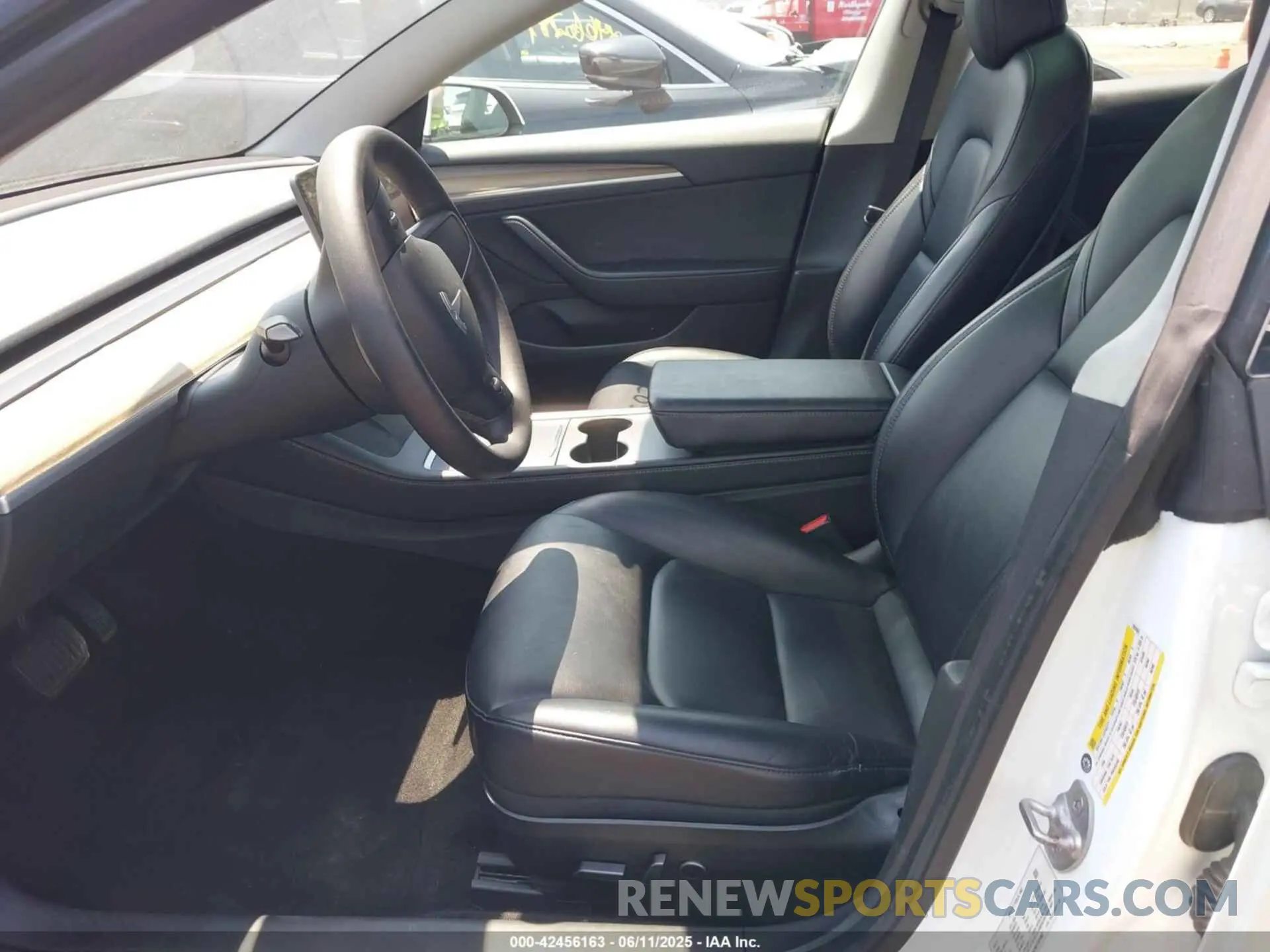 5 fotografías del automóvil dañado 5YJ3E1EA2NF285962 TESLA MODEL 3 2022