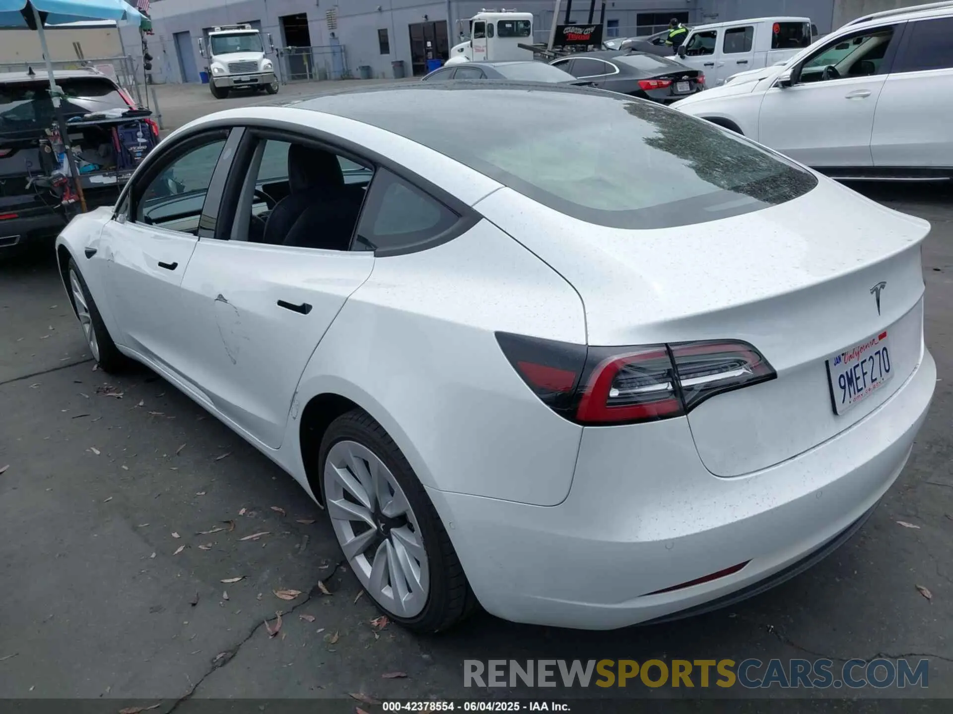 3 fotografías del automóvil dañado 5YJ3E1EA3NF142759 TESLA MODEL 3 2022