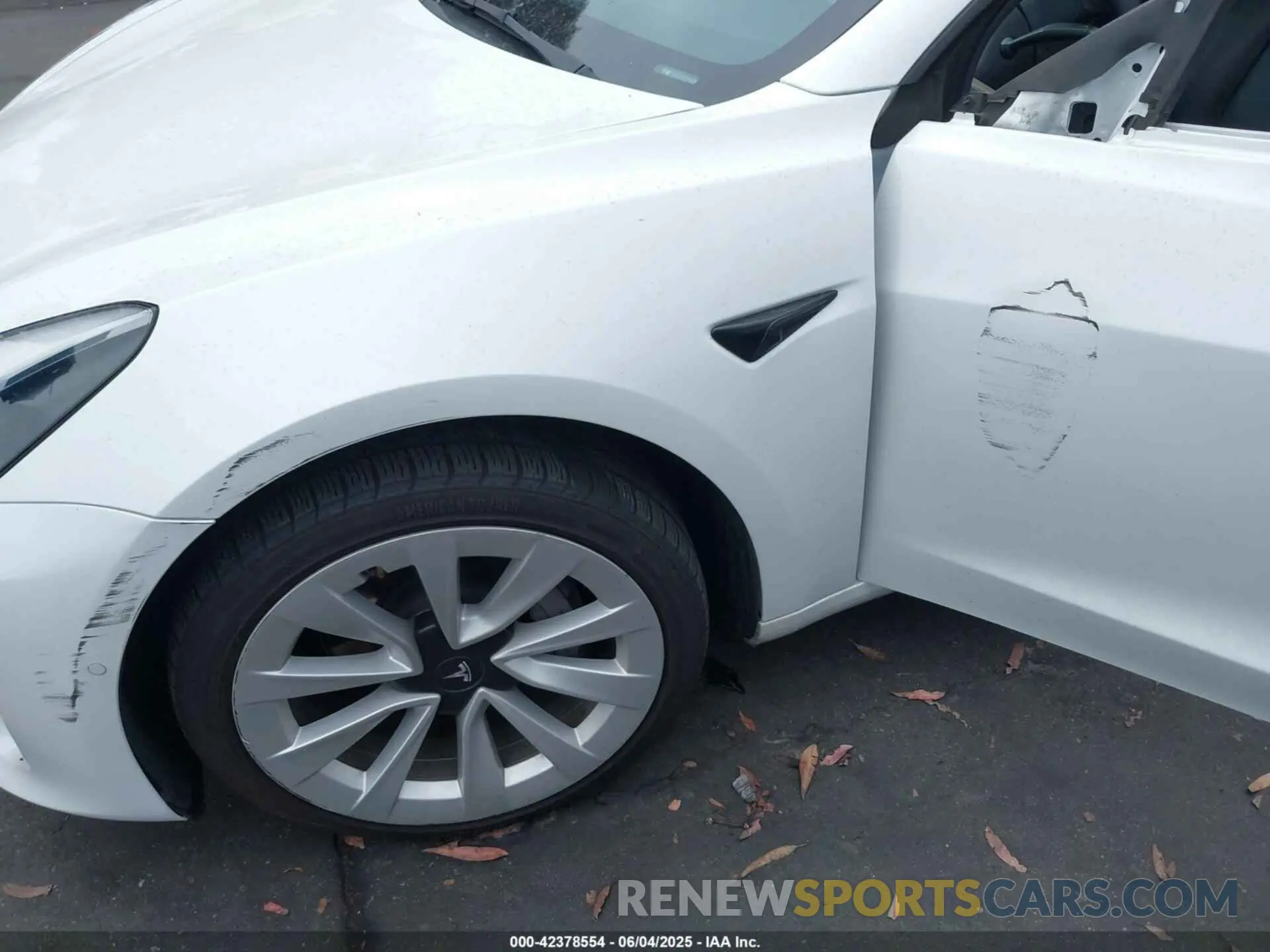 6 fotografías del automóvil dañado 5YJ3E1EA3NF142759 TESLA MODEL 3 2022