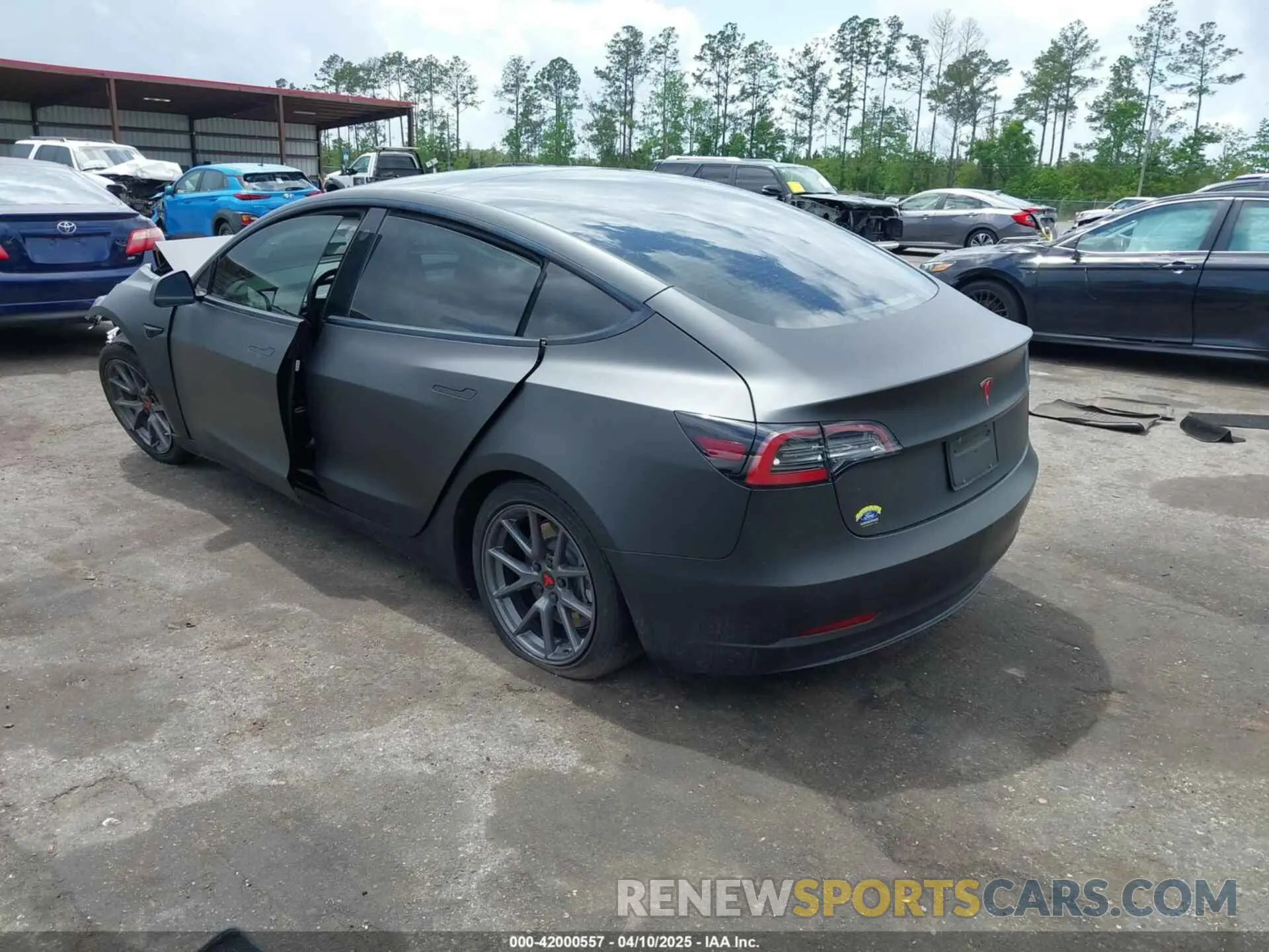 3 fotografías del automóvil dañado 5YJ3E1EA3NF287512 TESLA MODEL 3 2022