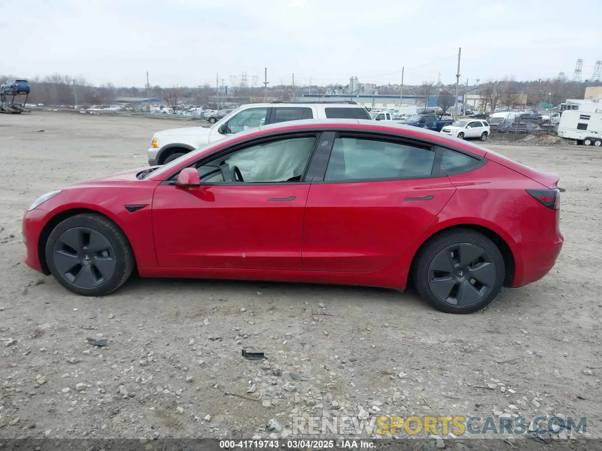 13 fotografías del automóvil dañado 5YJ3E1EA3NF333128 TESLA MODEL 3 2022