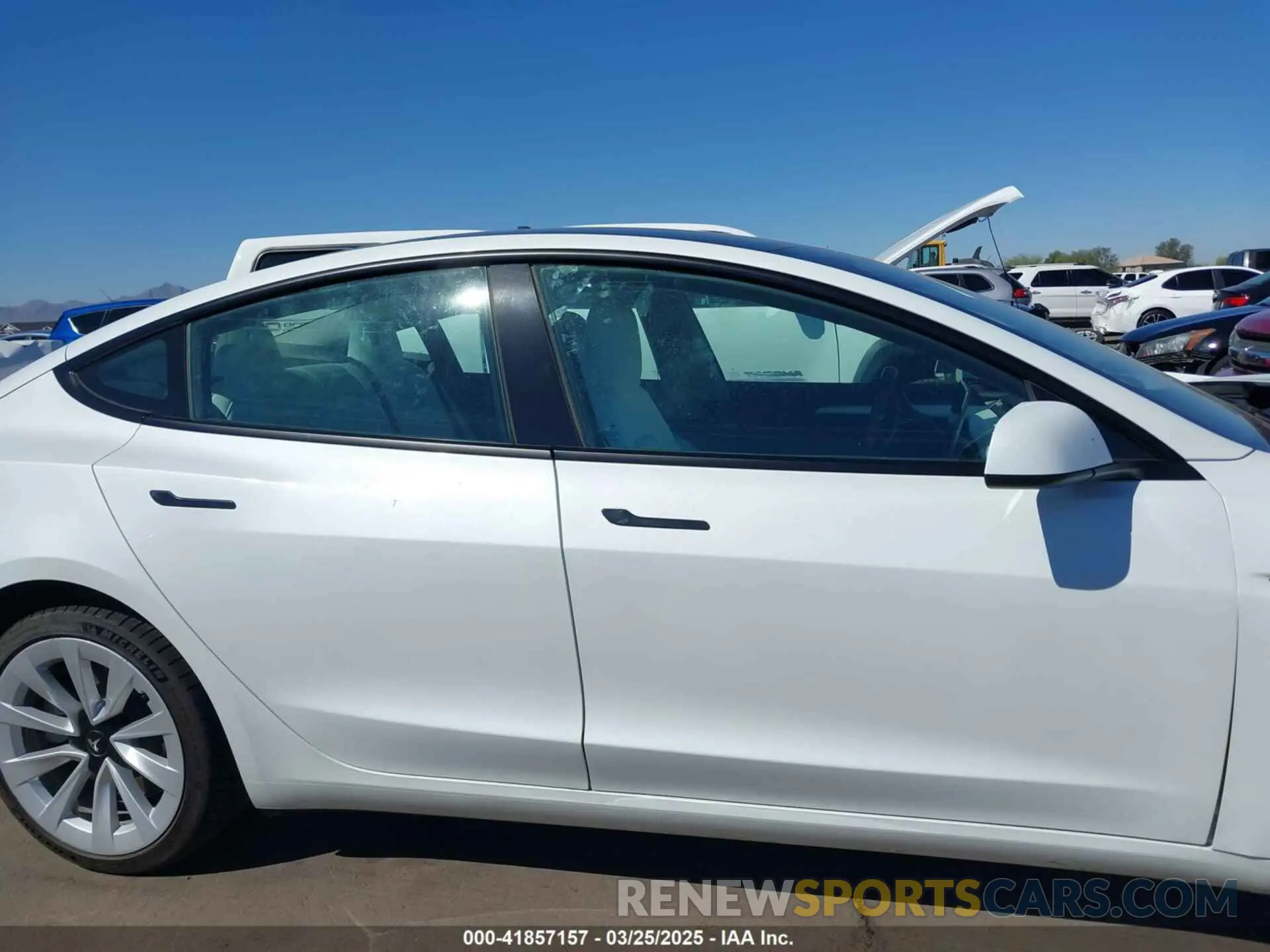 14 fotografías del automóvil dañado 5YJ3E1EA3NF357638 TESLA MODEL 3 2022