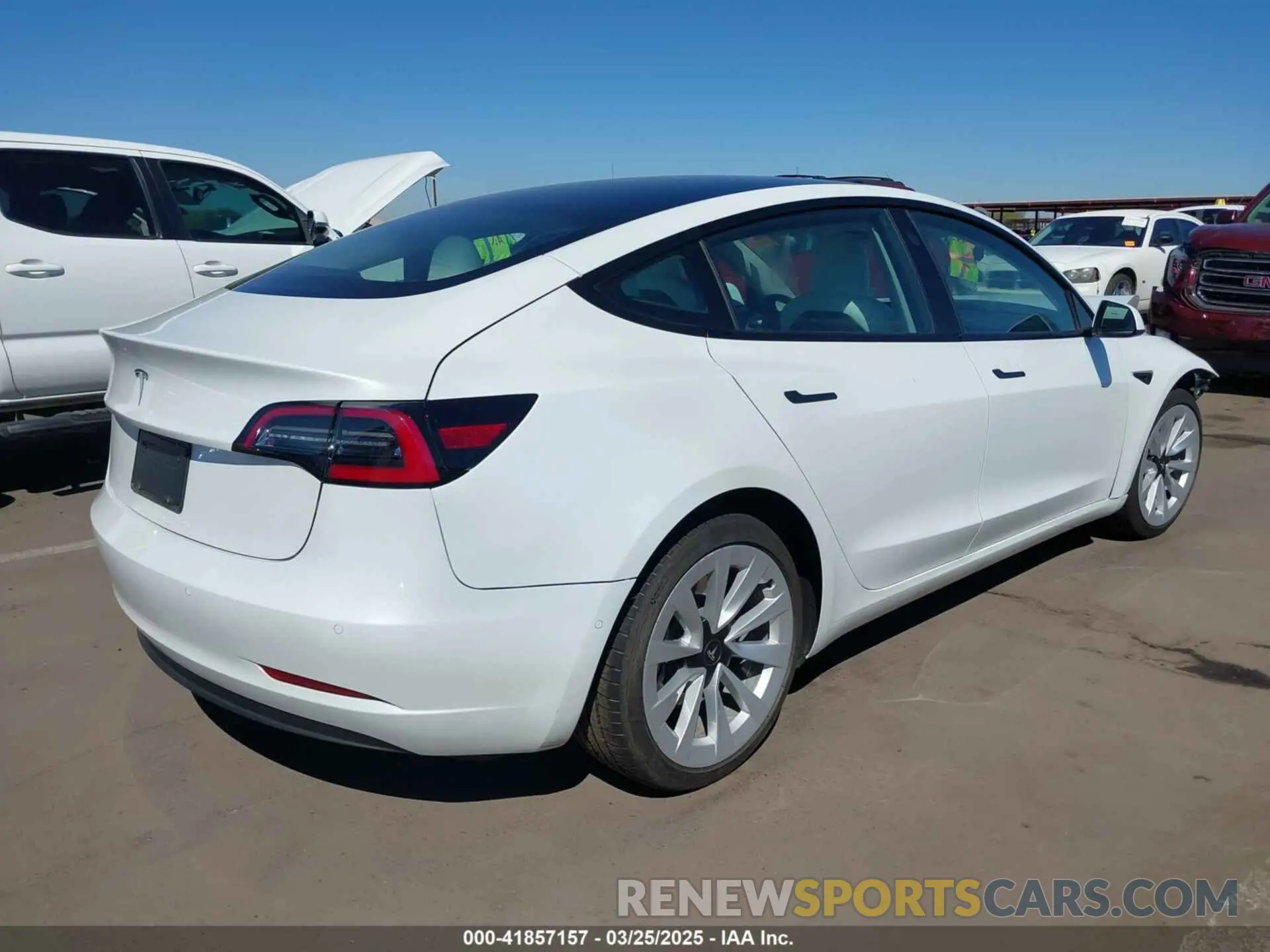 4 fotografías del automóvil dañado 5YJ3E1EA3NF357638 TESLA MODEL 3 2022