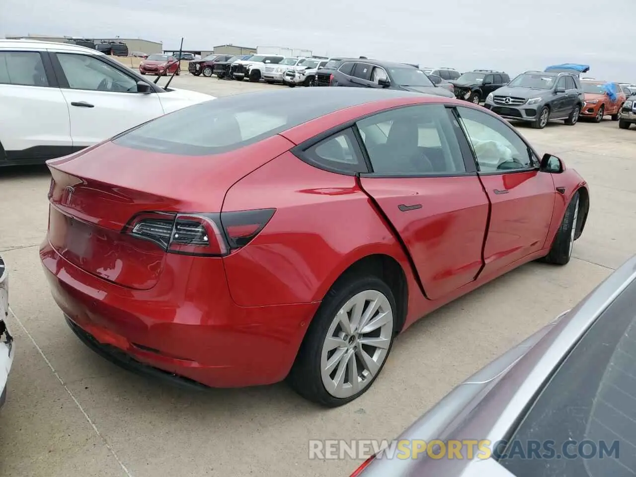 3 fotografías del automóvil dañado 5YJ3E1EA4NF185829 TESLA MODEL 3 2022