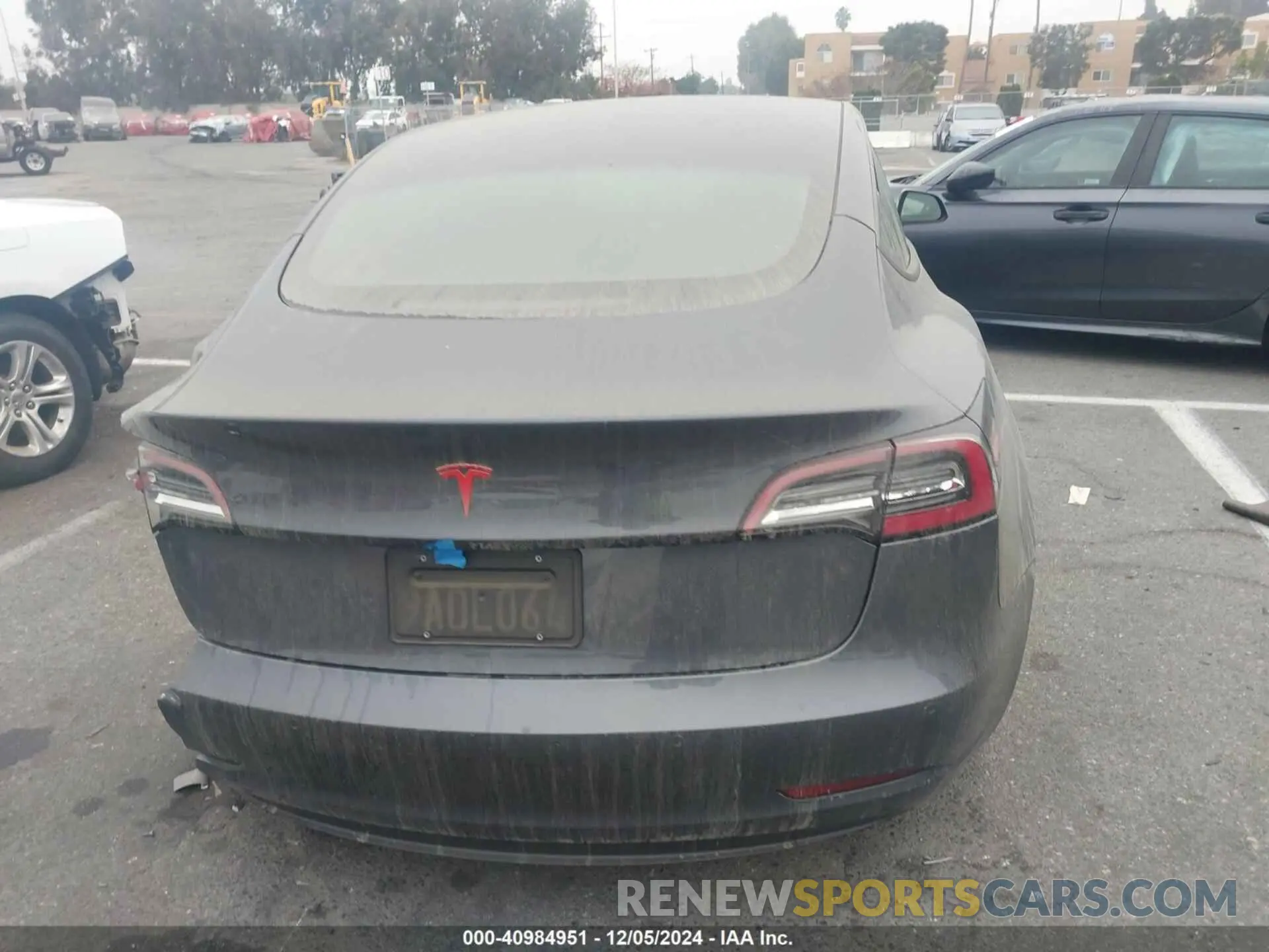 15 fotografías del automóvil dañado 5YJ3E1EA4NF210499 TESLA MODEL 3 2022
